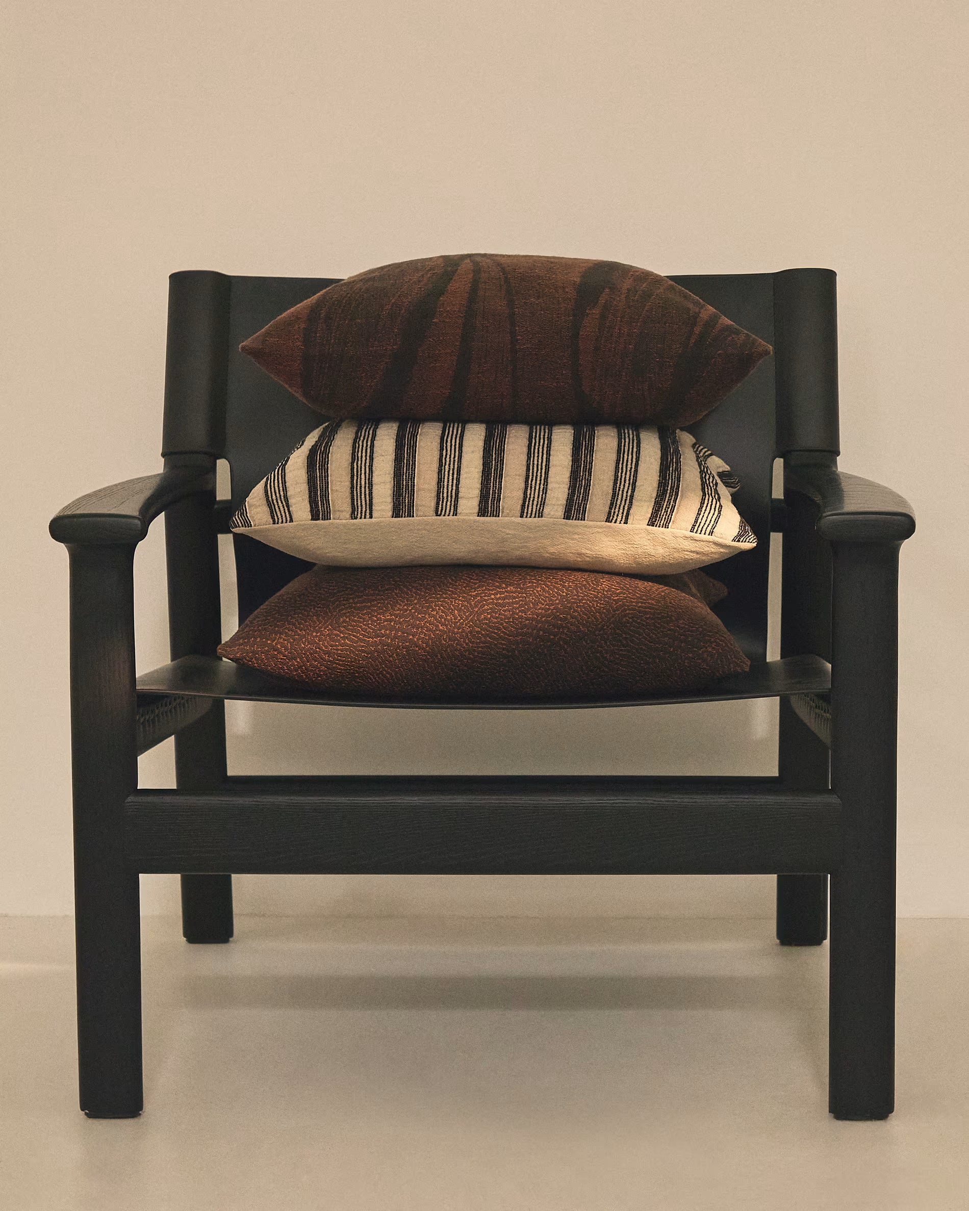 ISENA cushion cover beige with gray