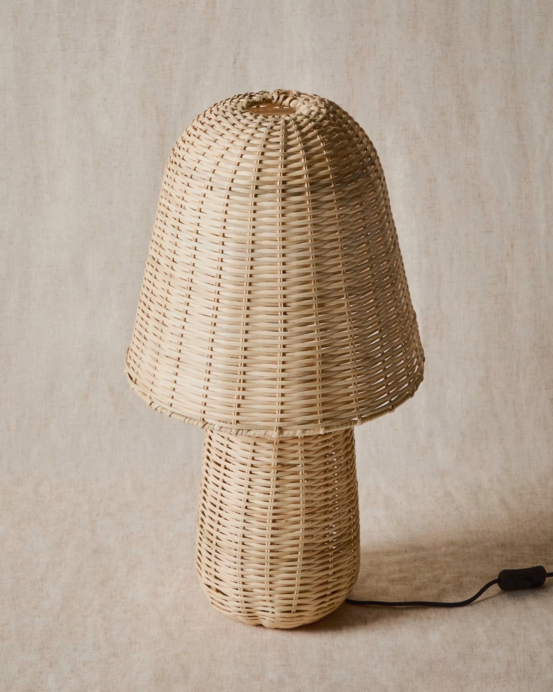 Lampa stołowa NEUDA rattan