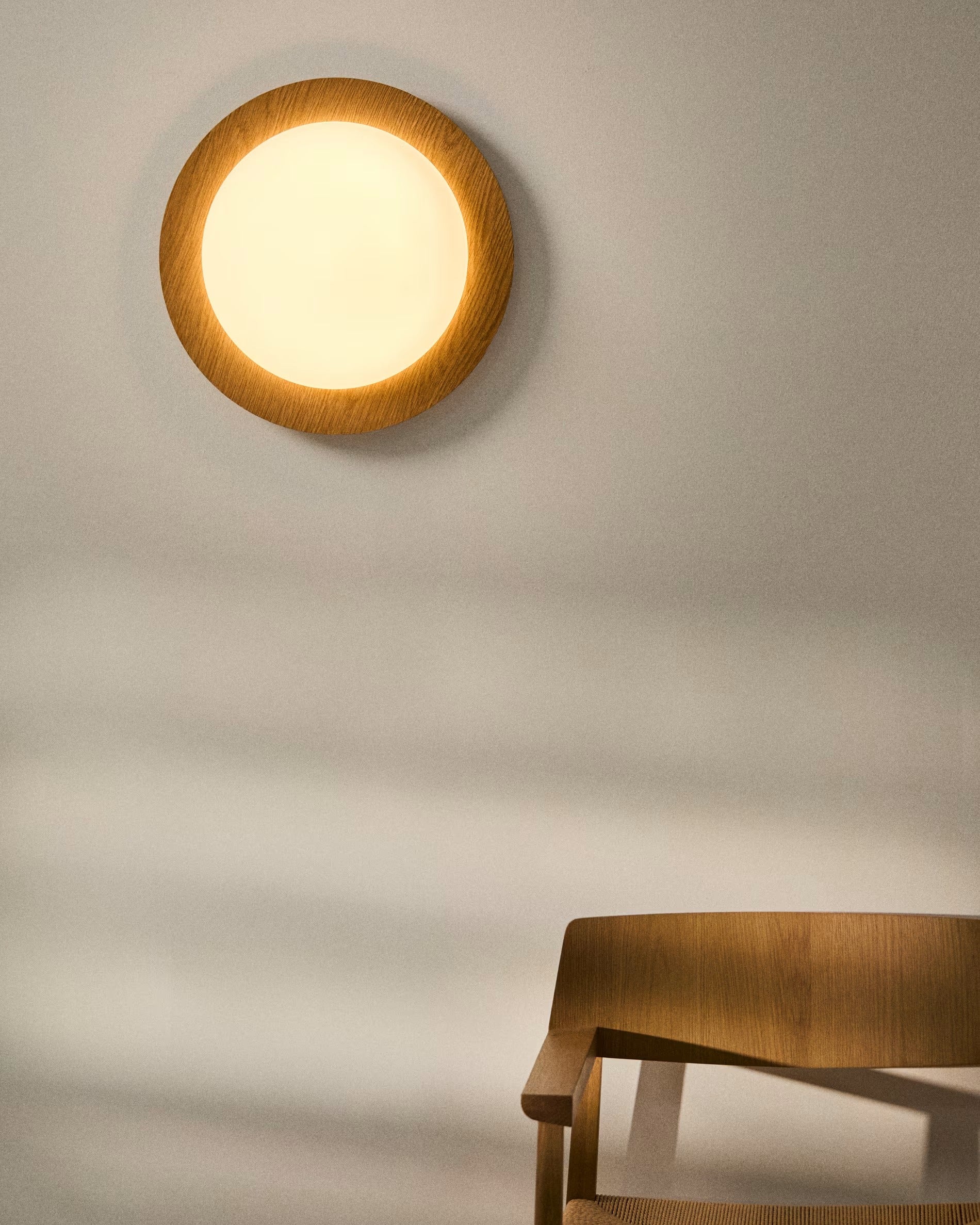 NOVAE ceiling light in light brown steel with a wood effect