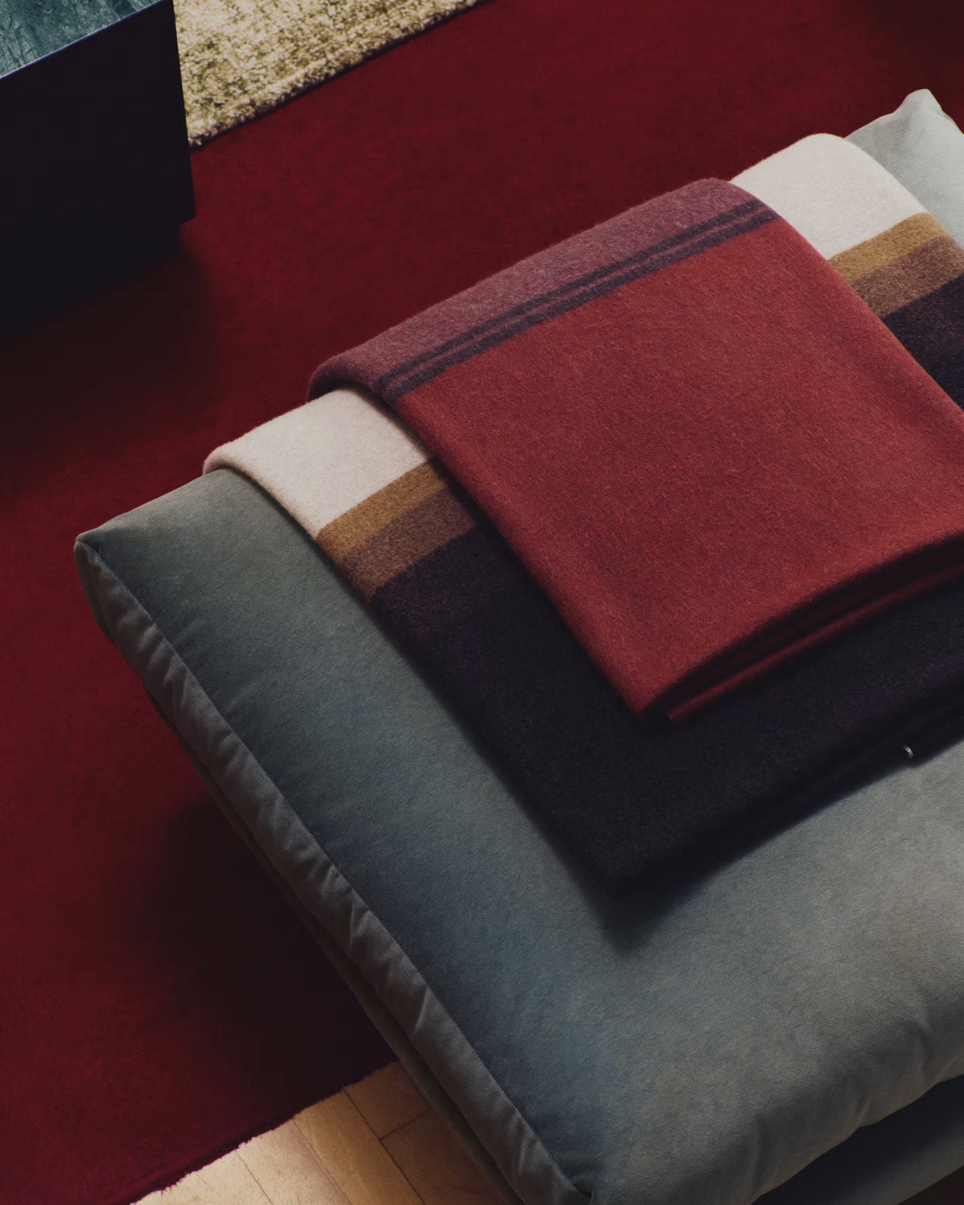 ZUNARA double-sided wool rug