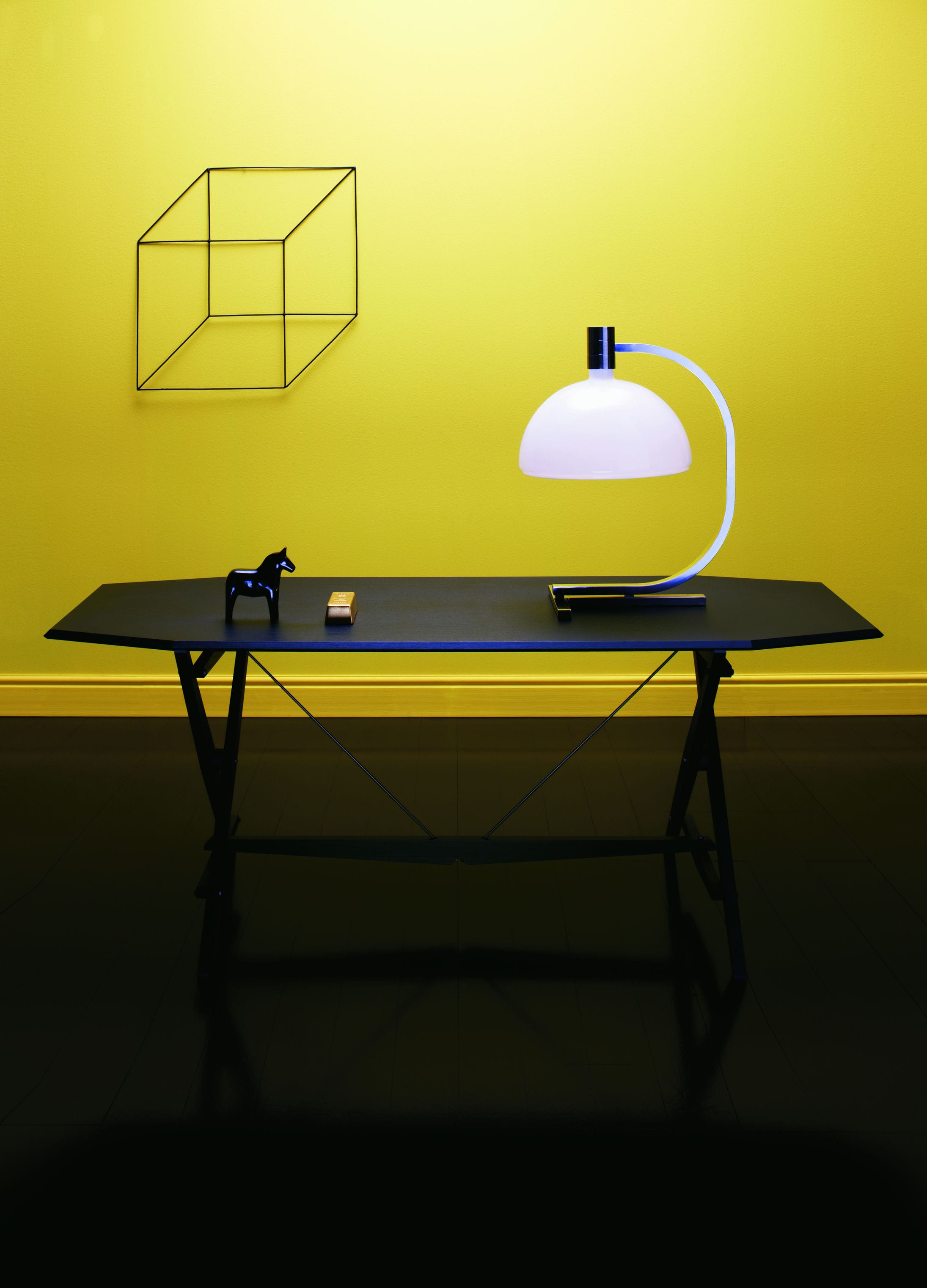 AS1C chrome table lamp with white glass