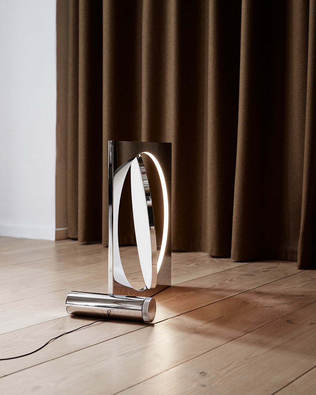 MOONSETTER chrome floor lamp
