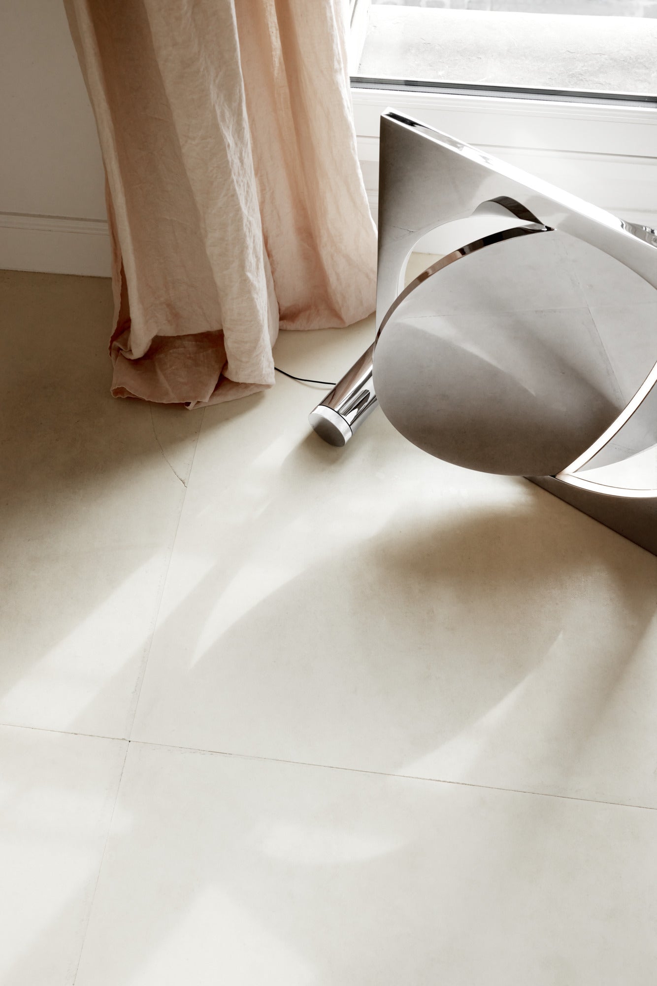 MOONSETTER chrome floor lamp