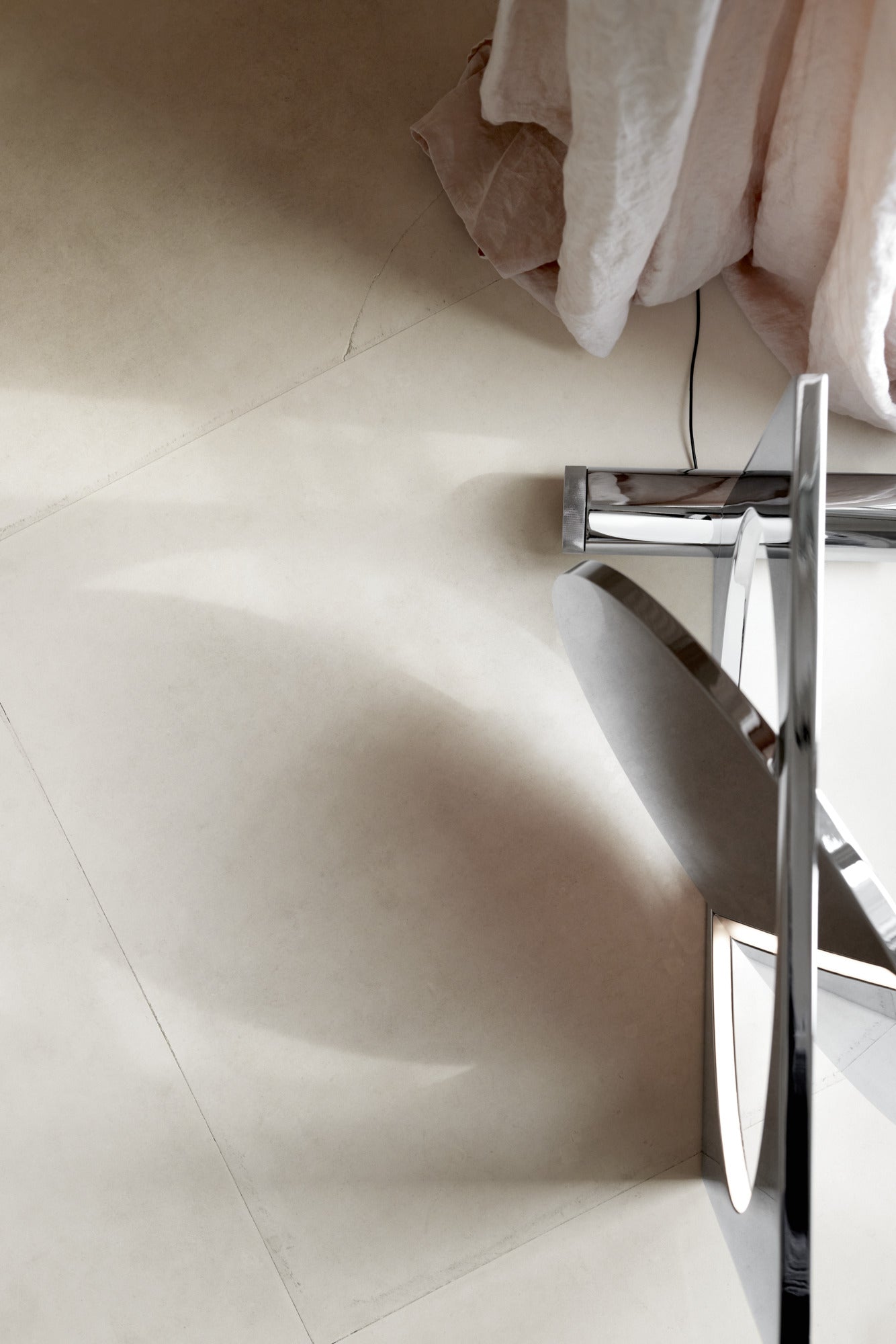 MOONSETTER chrome floor lamp