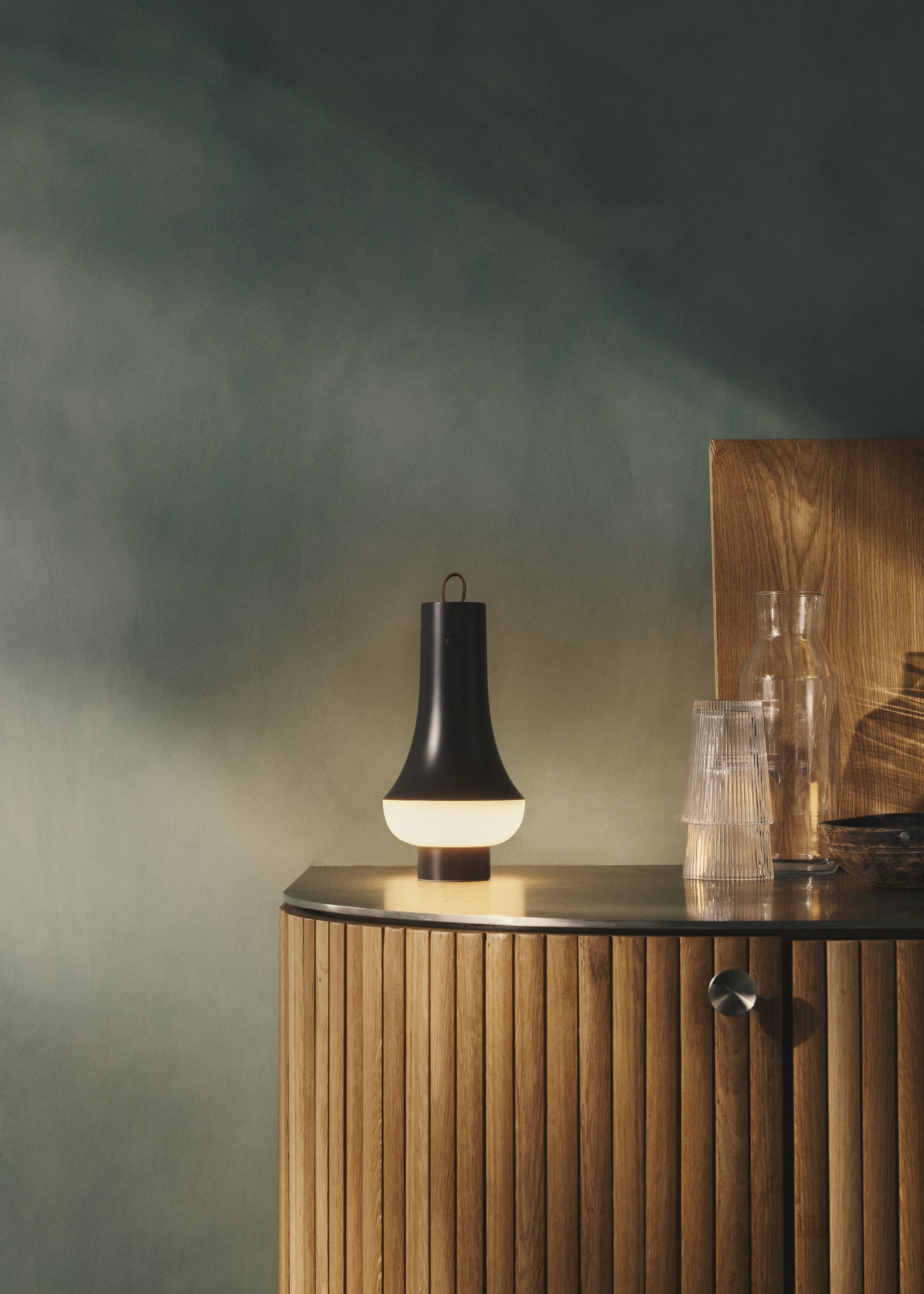 Tragbare Lampe TOMOSHI dunkelbraun