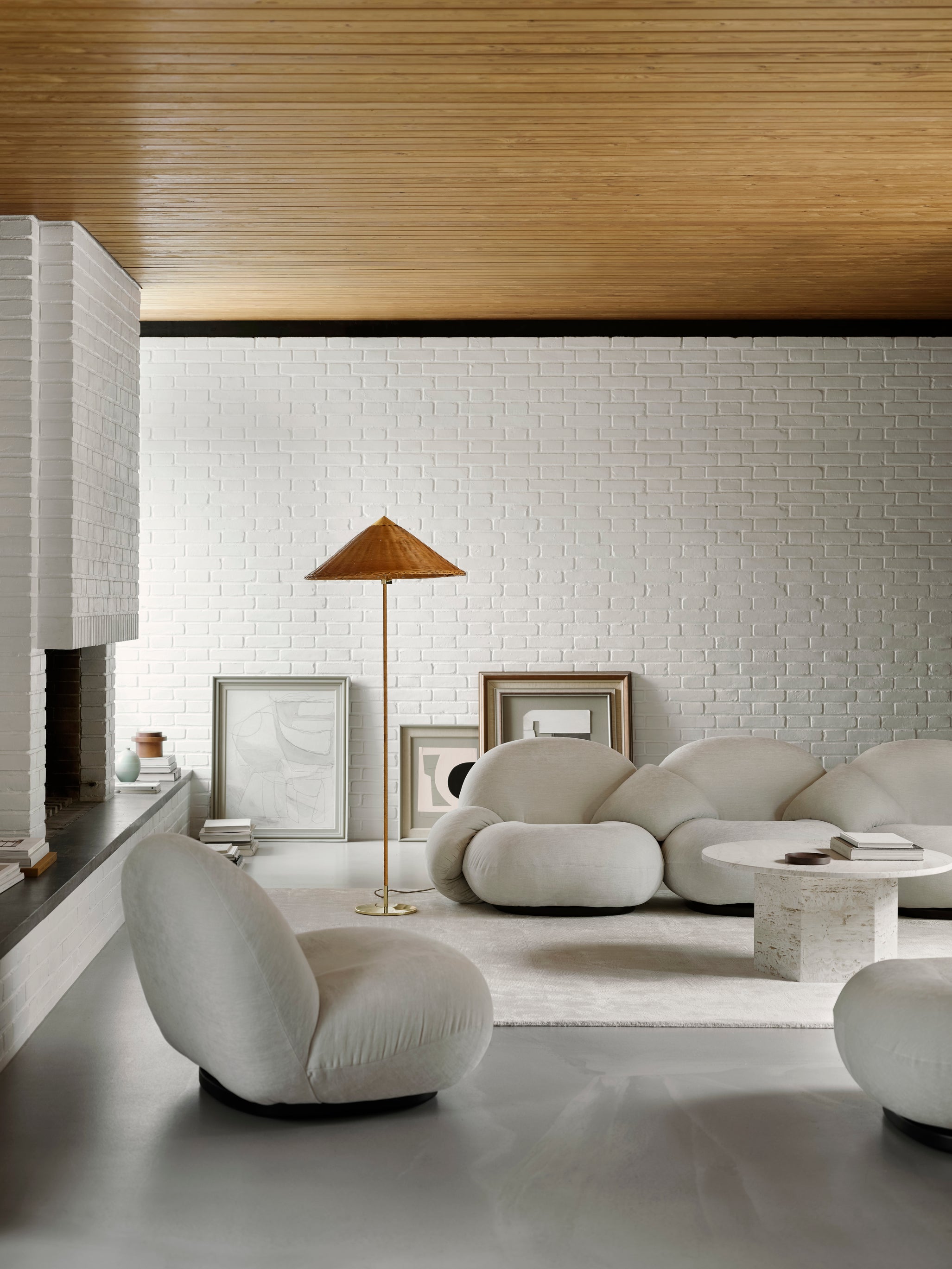 3-seater PACHA sofa upholstered with a black base