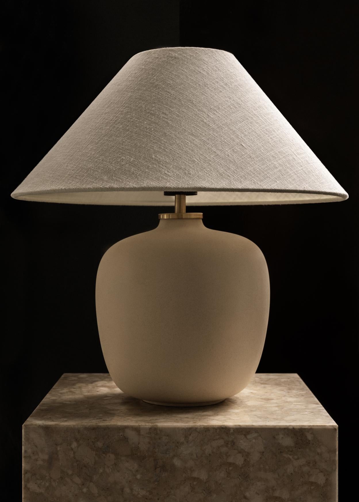 Beistelltisch PLINTH brauner Marmor