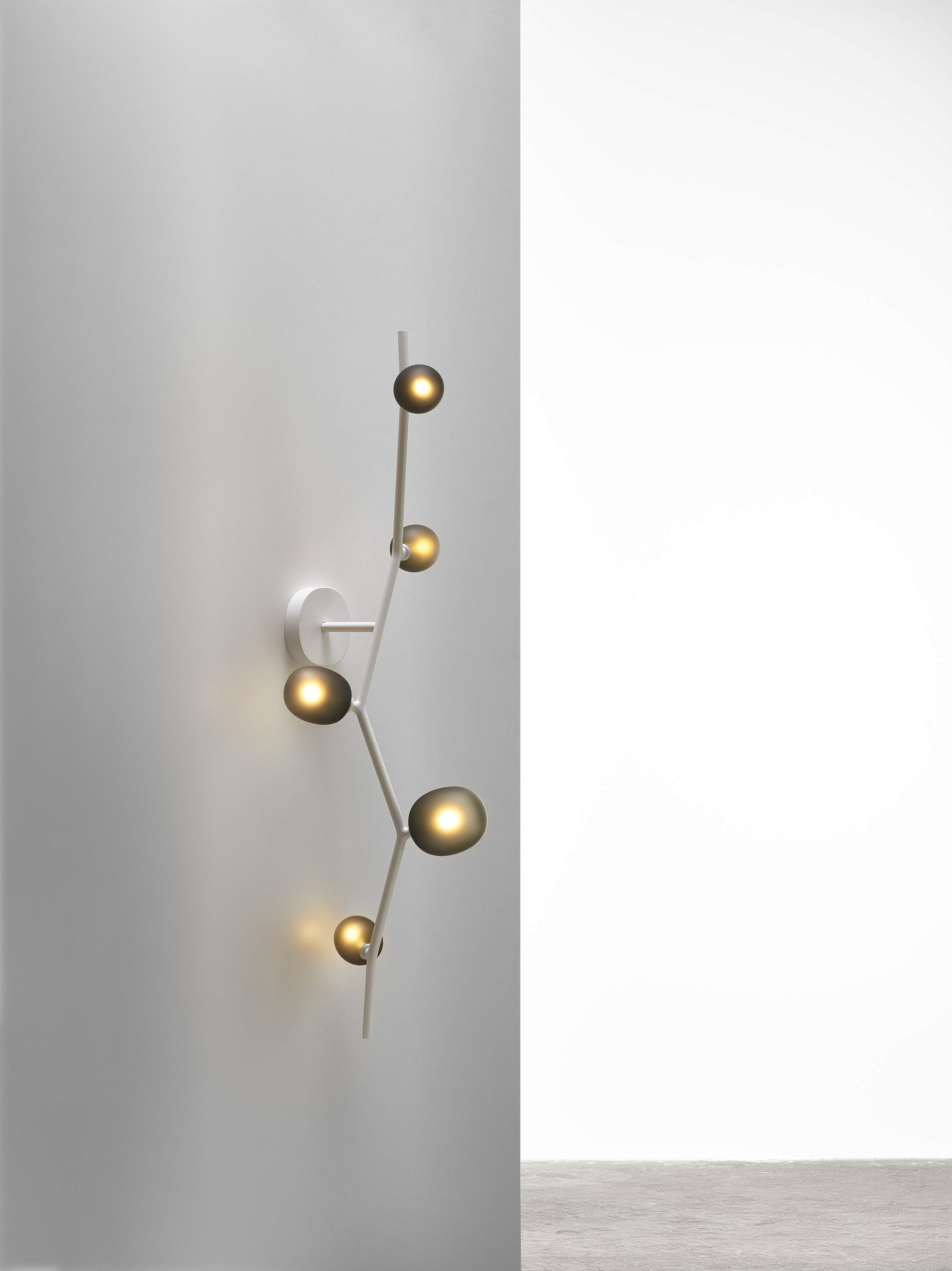 Ivy Matte Glaswandlampe