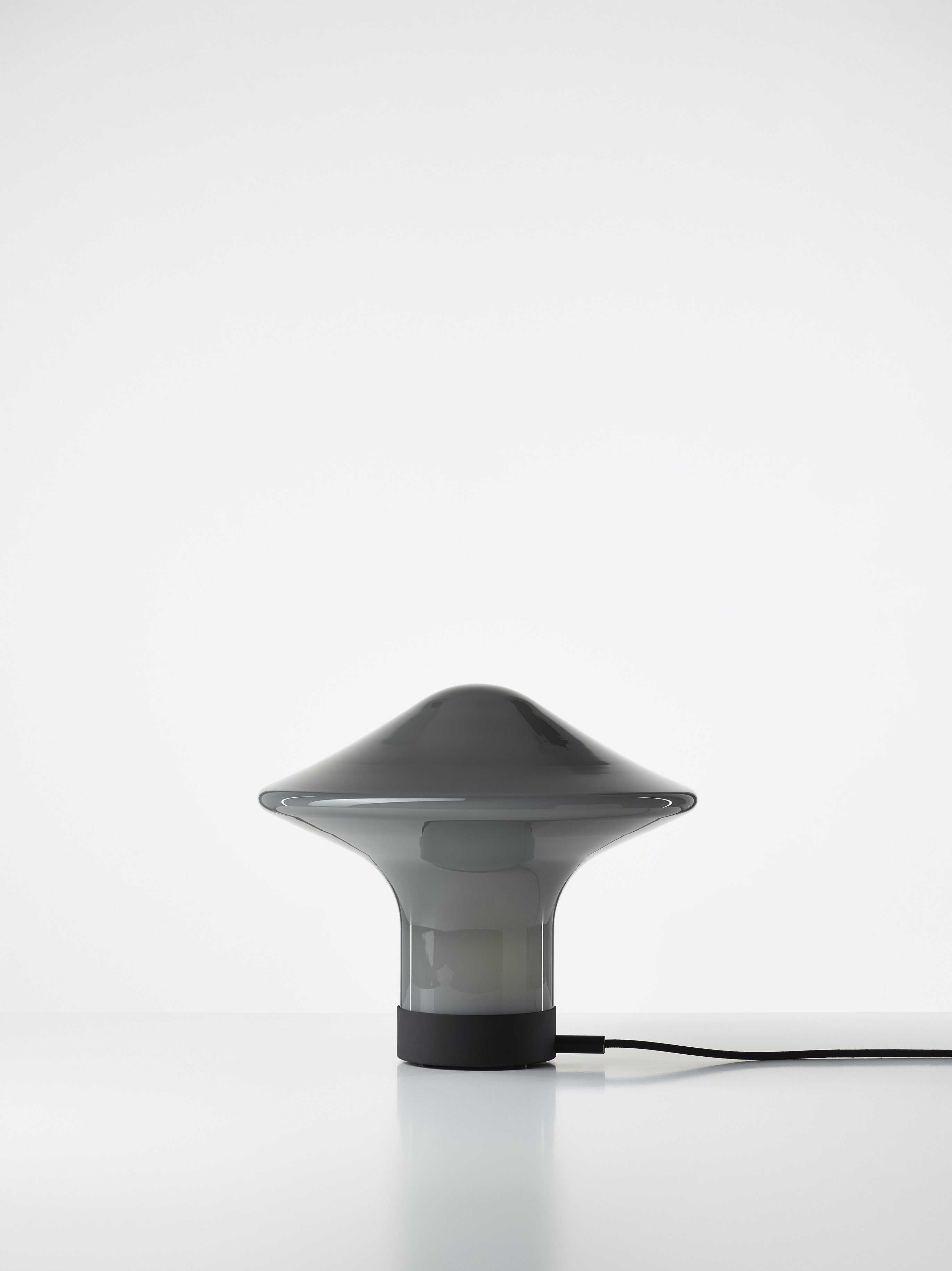 Trottel -Tischlampe Informiertes Glas