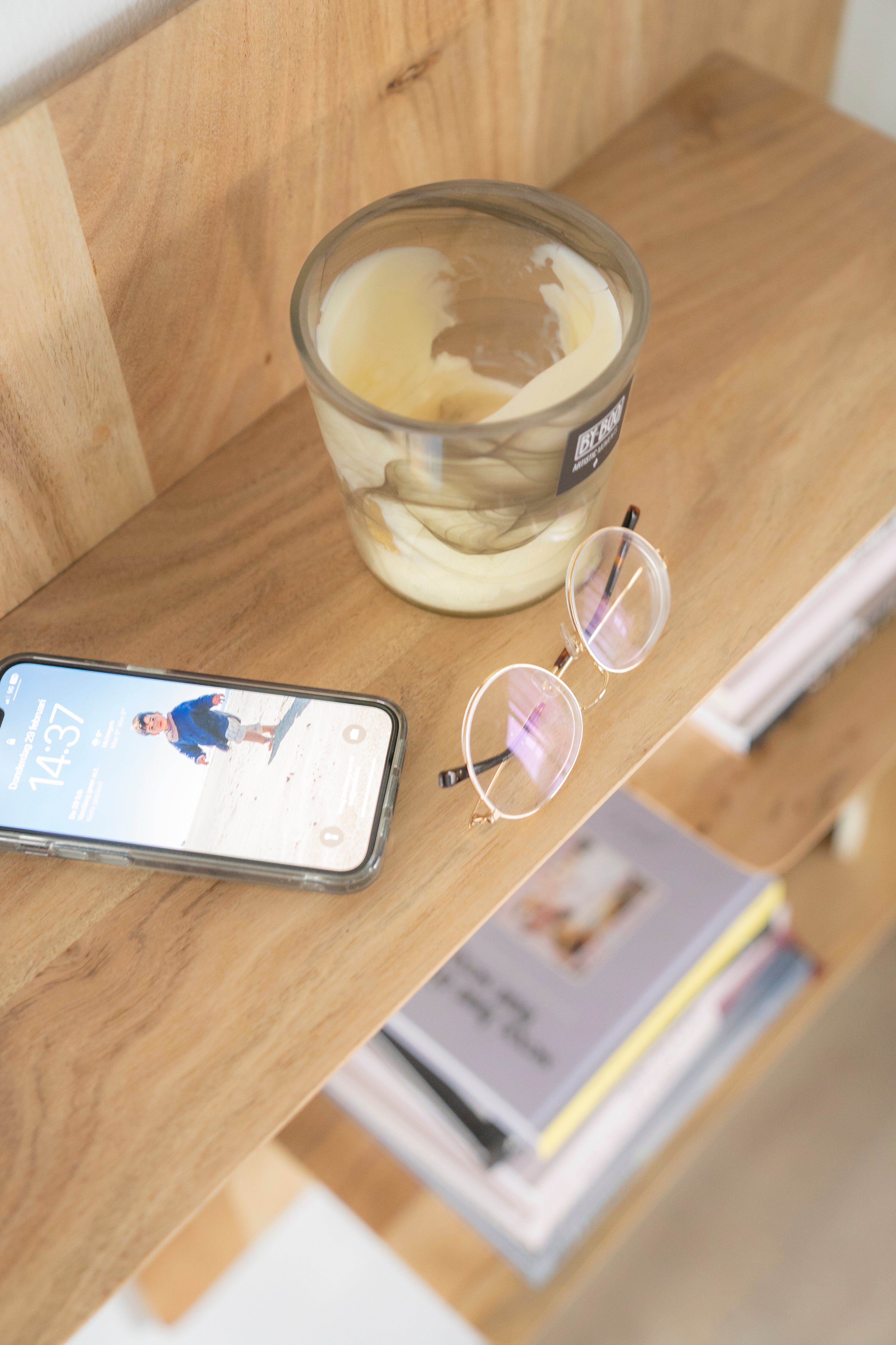 SECO Hanging Shelf Black Mango Wood