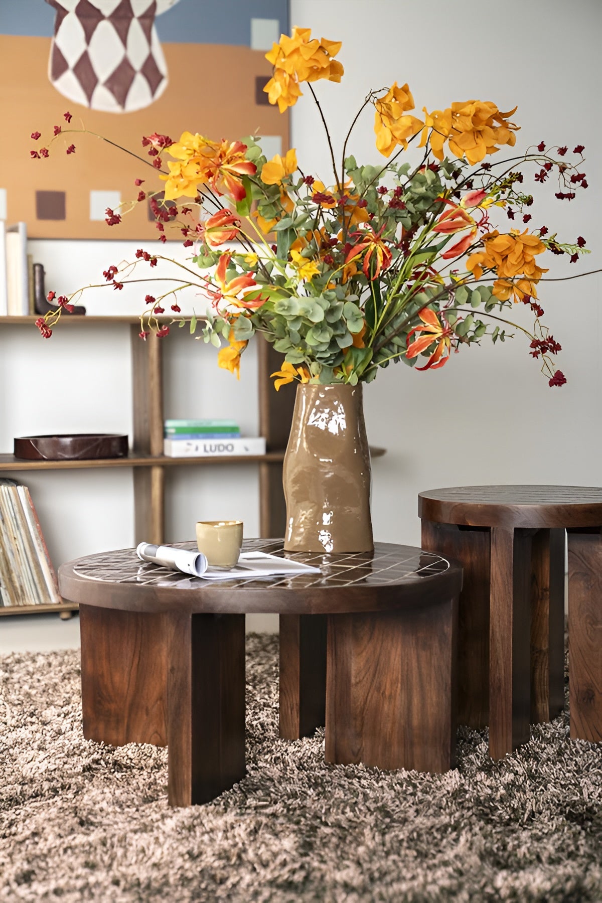 Couchtisch TILED UP aus dunkelbraunem Mangoholz