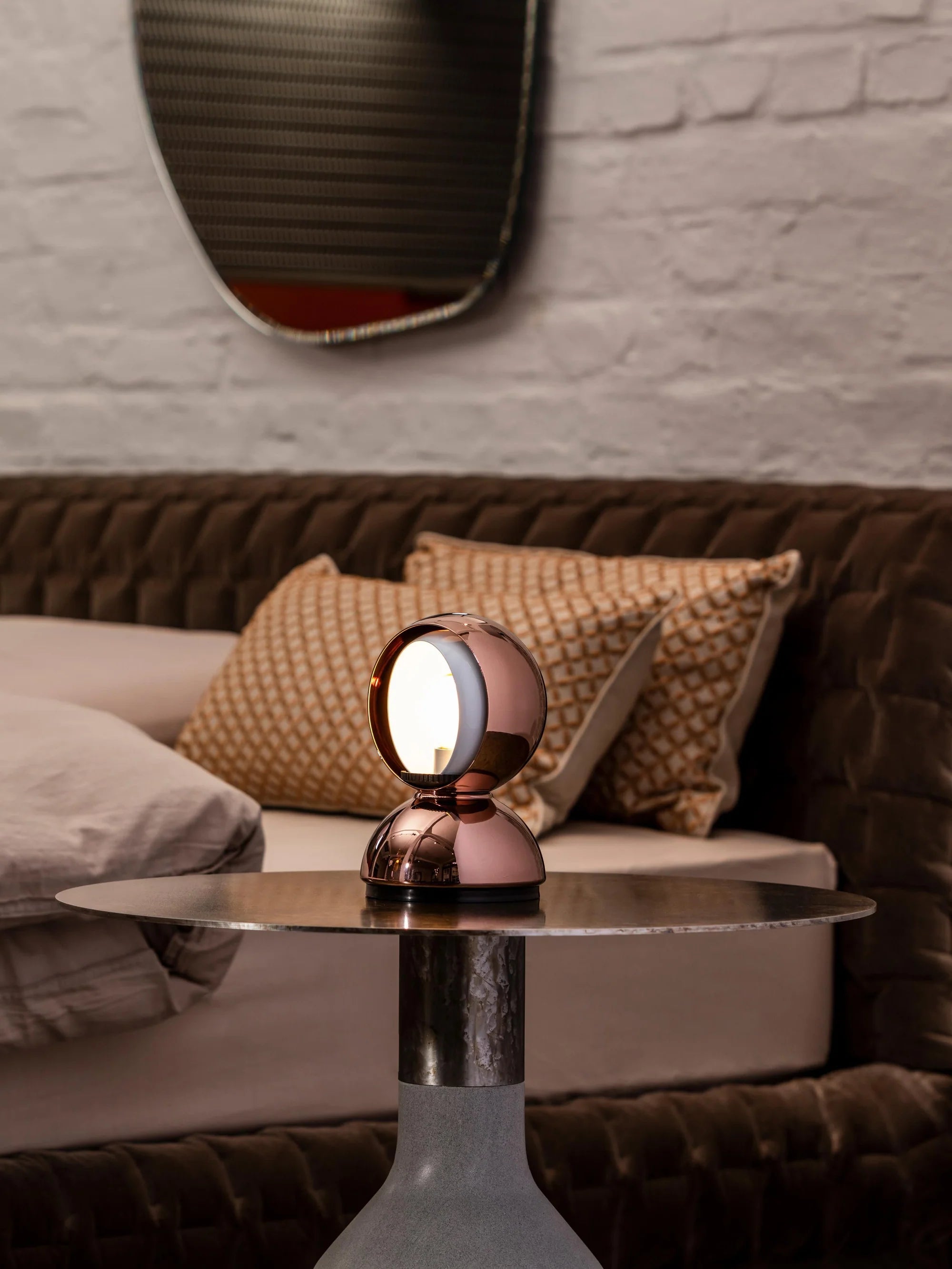 ECLISSE Copper Table Lamp