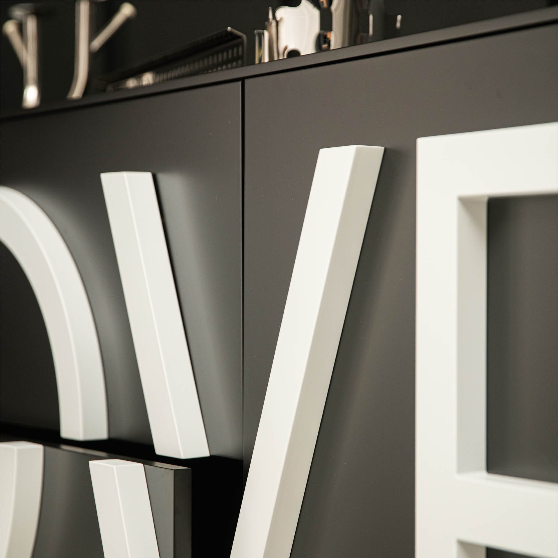 Red love chest of drawers