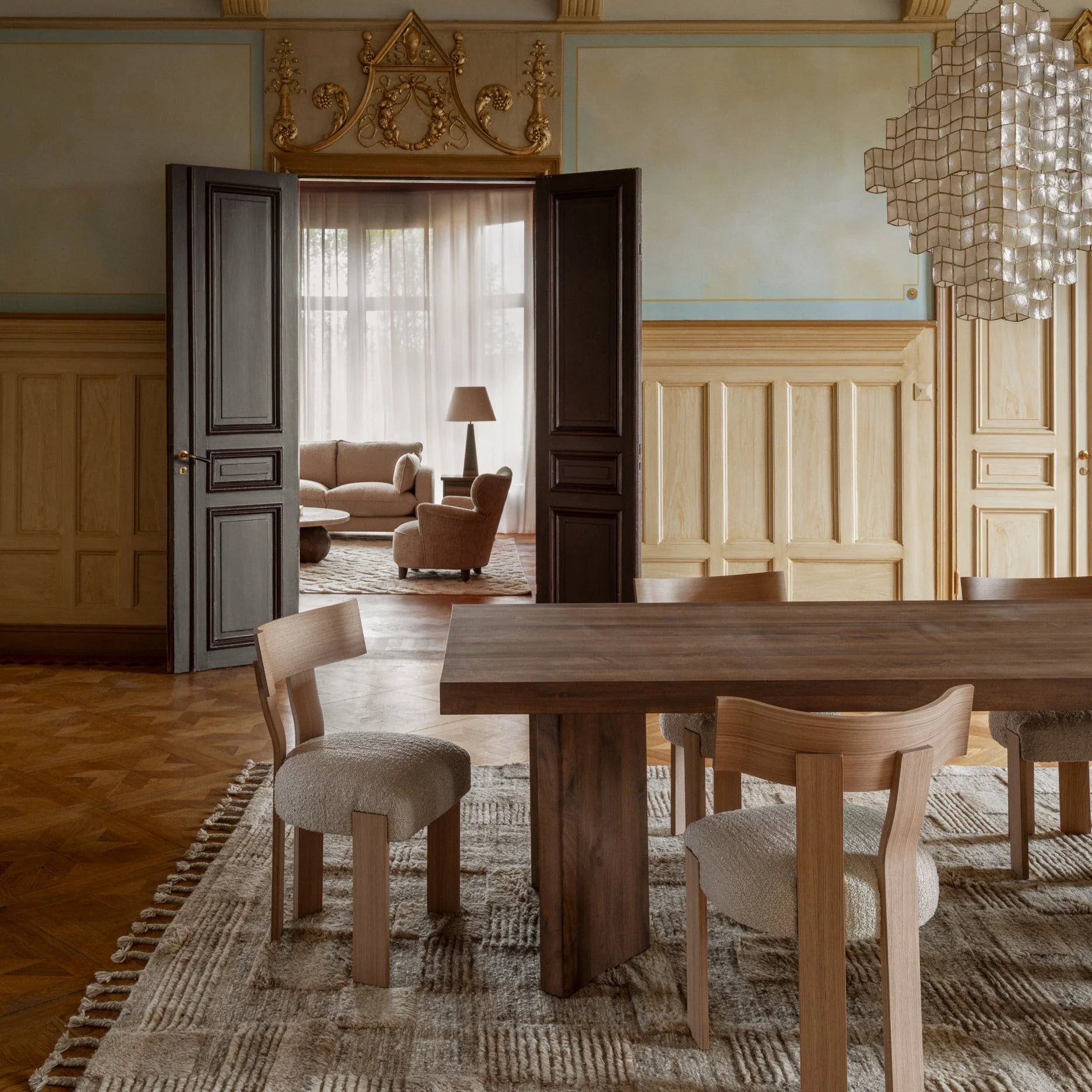 Tisch FRENCH Nussbaumholz