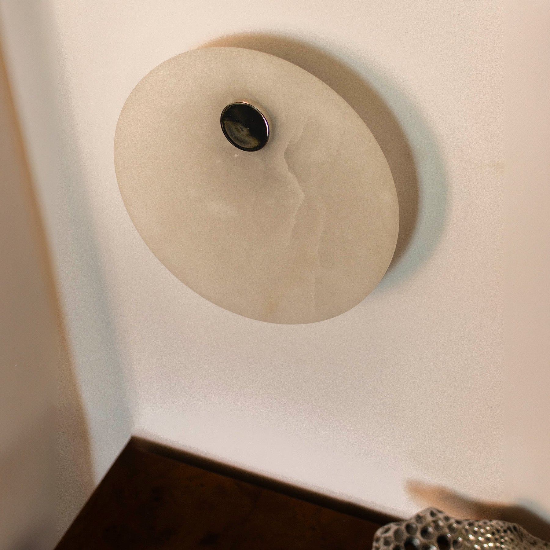 Alabaster wall lamp EOS nickel [Julia]