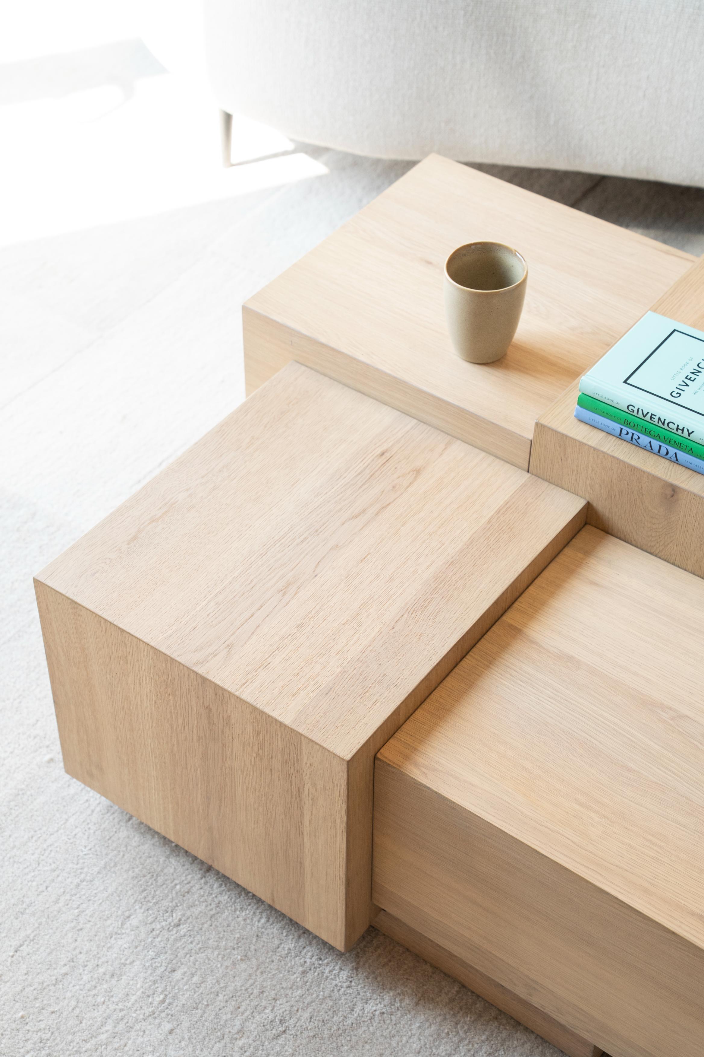 QUINTEN Oak Veneer Coffee Table