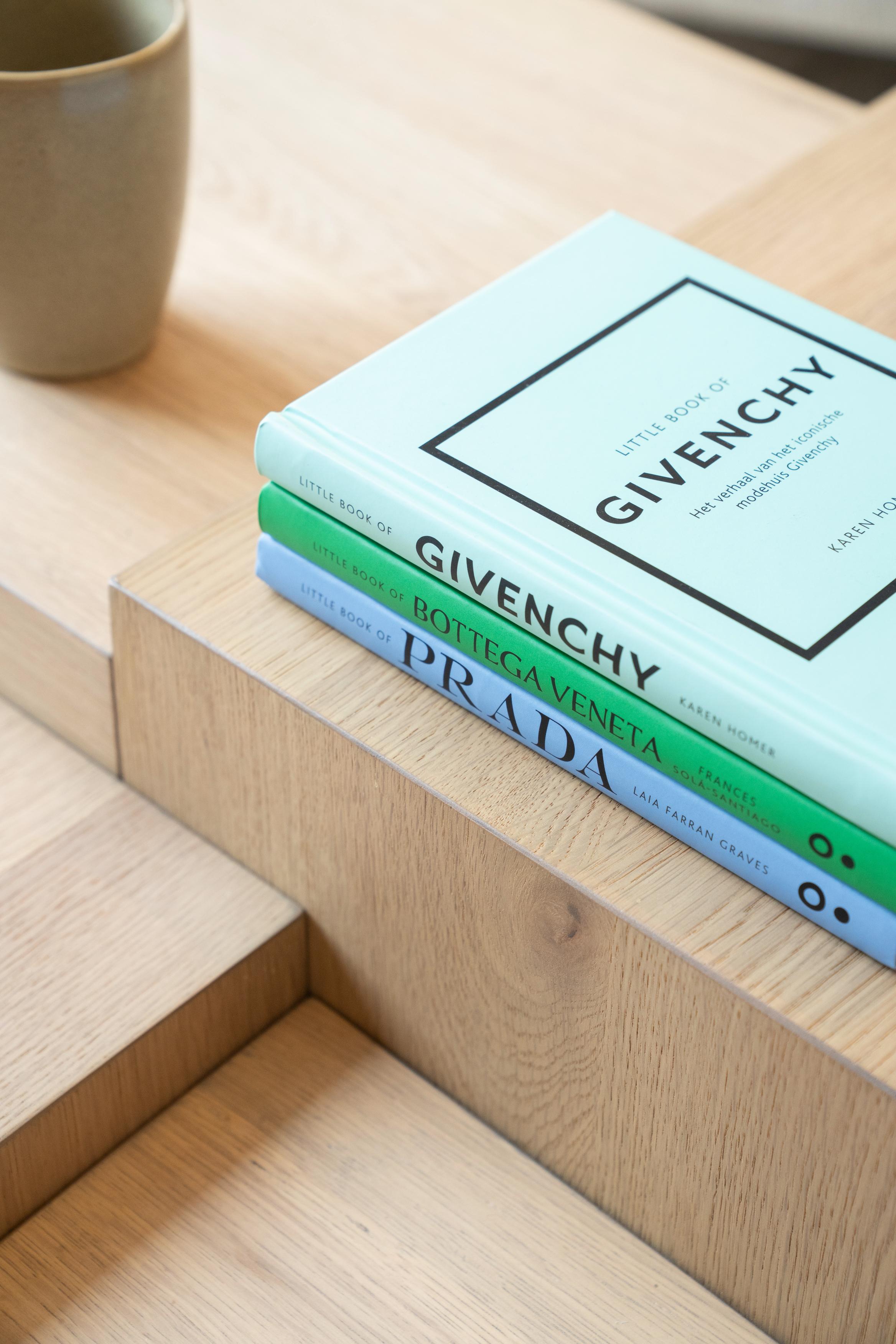 QUINTEN Oak Veneer Coffee Table