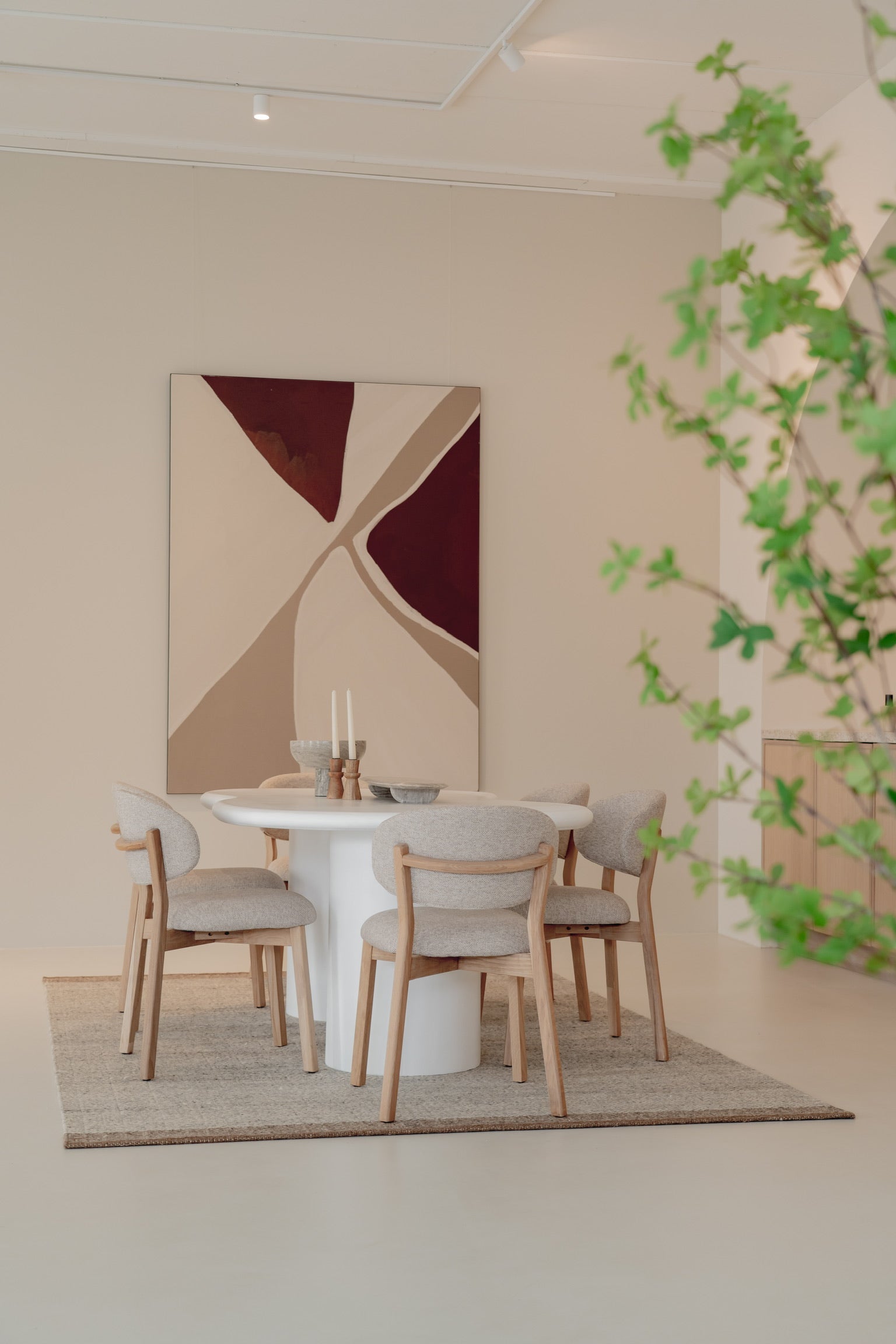 MIKKY taupe chair with oak base