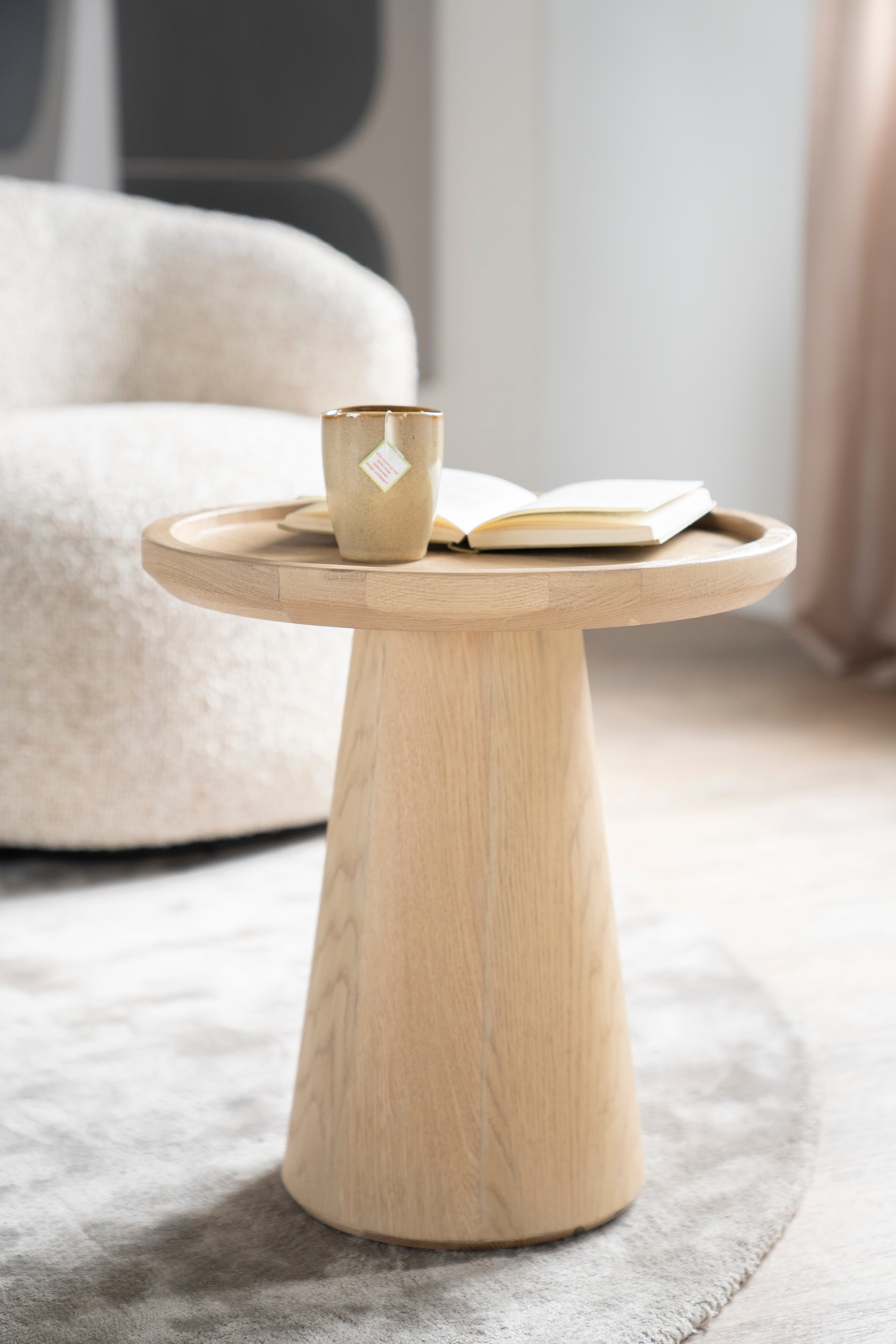 LEIA side table oak veneer