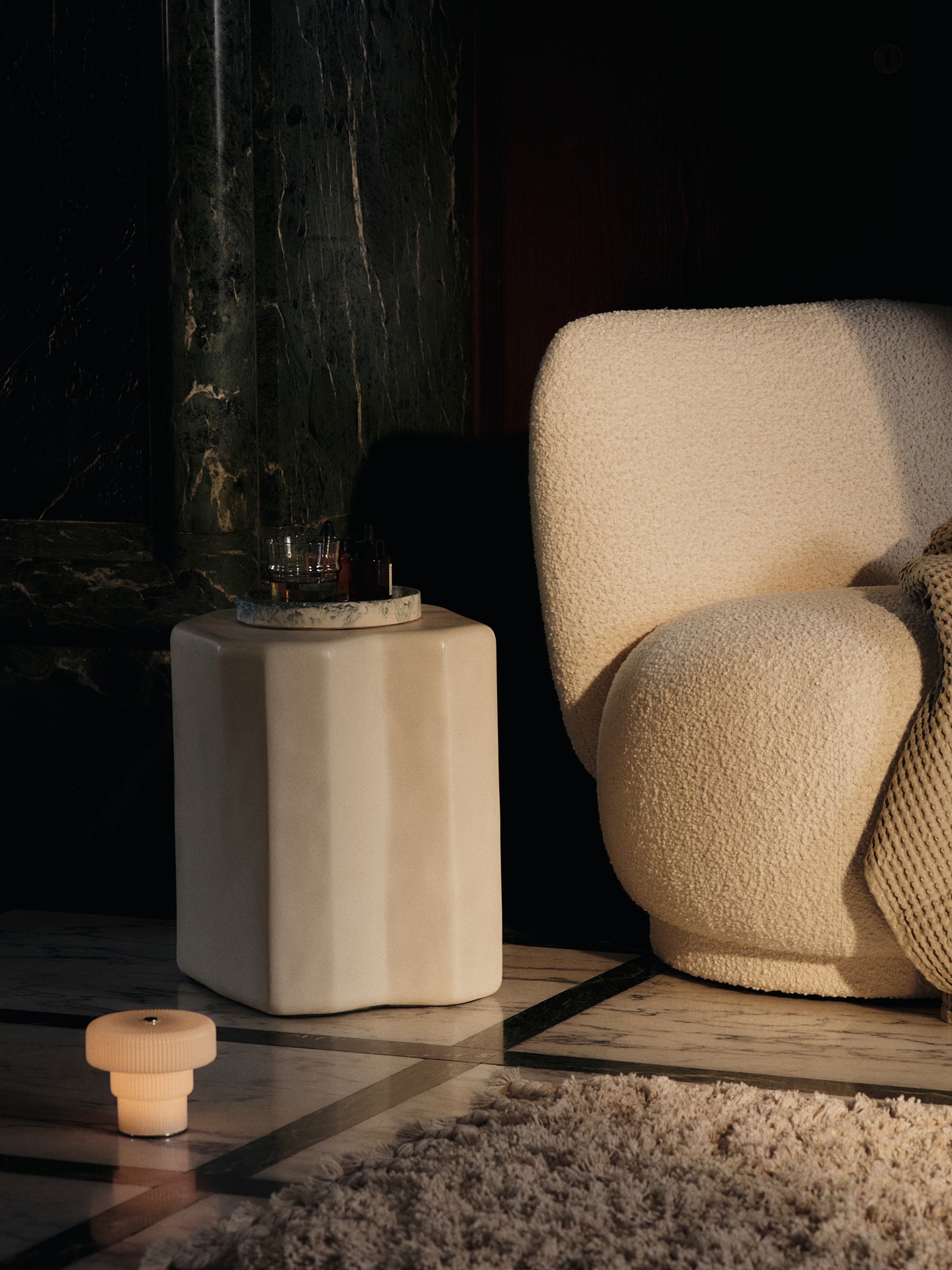 RICO PICCOLO LOUNGE Swivel Armchair Nordic Bouclé Broken White