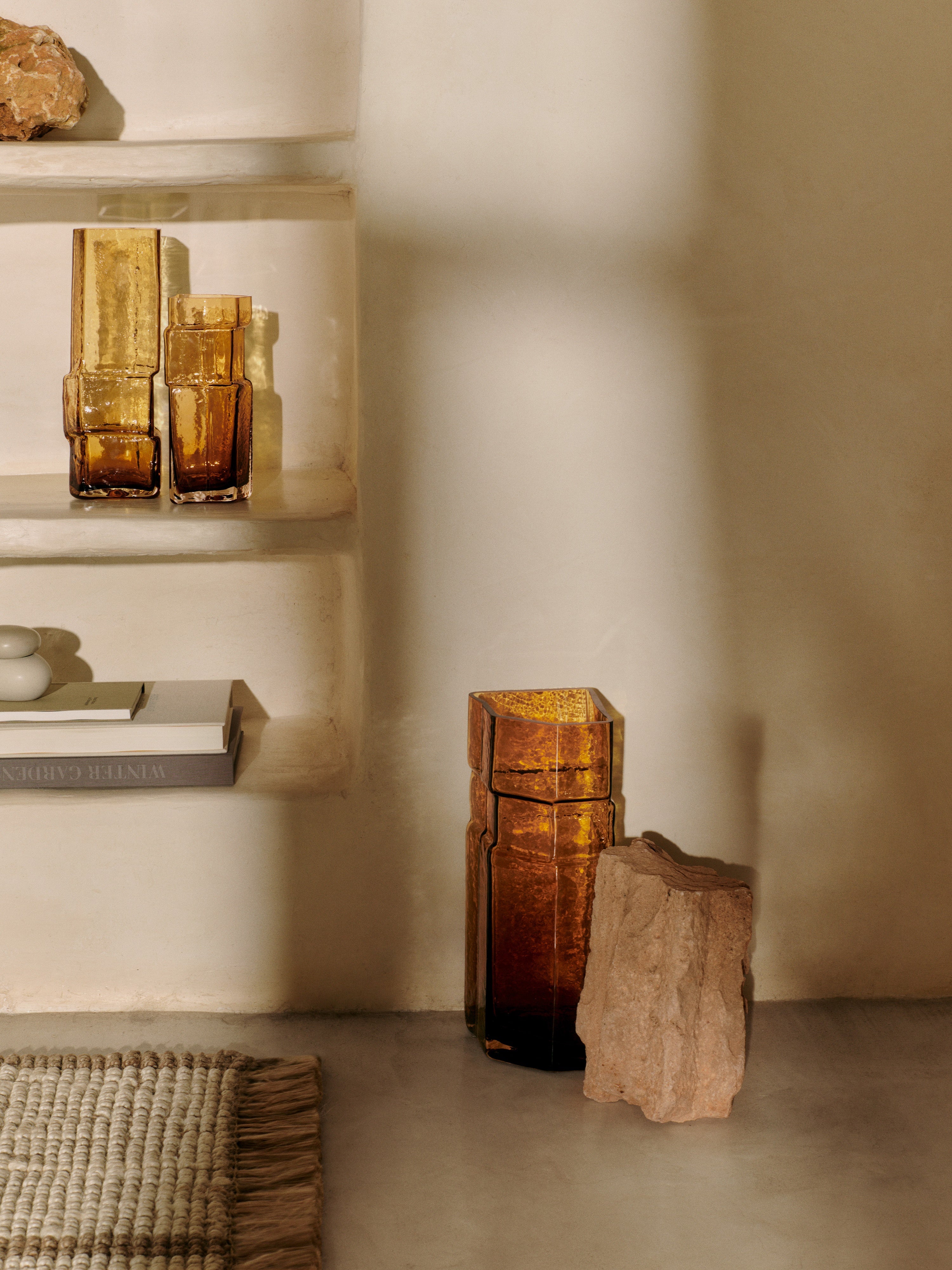 MURO amber vase