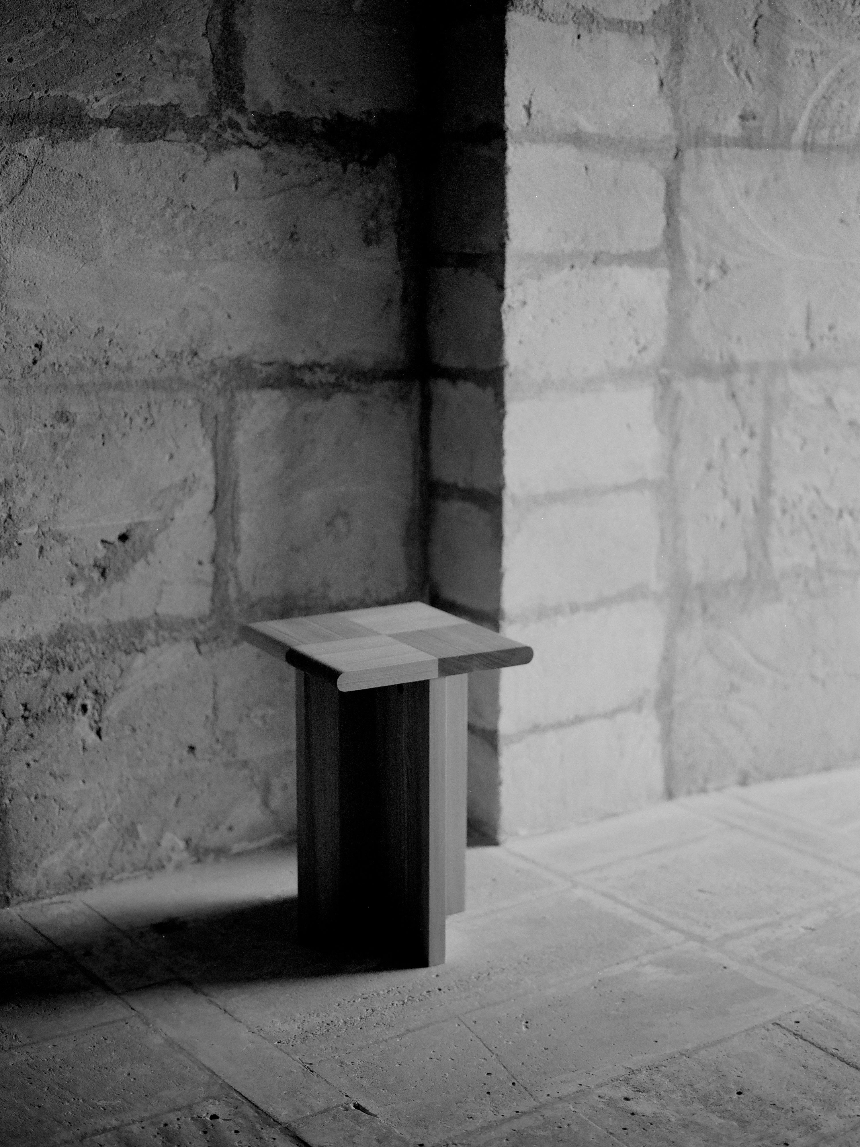 SALA PIECE side table made of solid Douglas fir