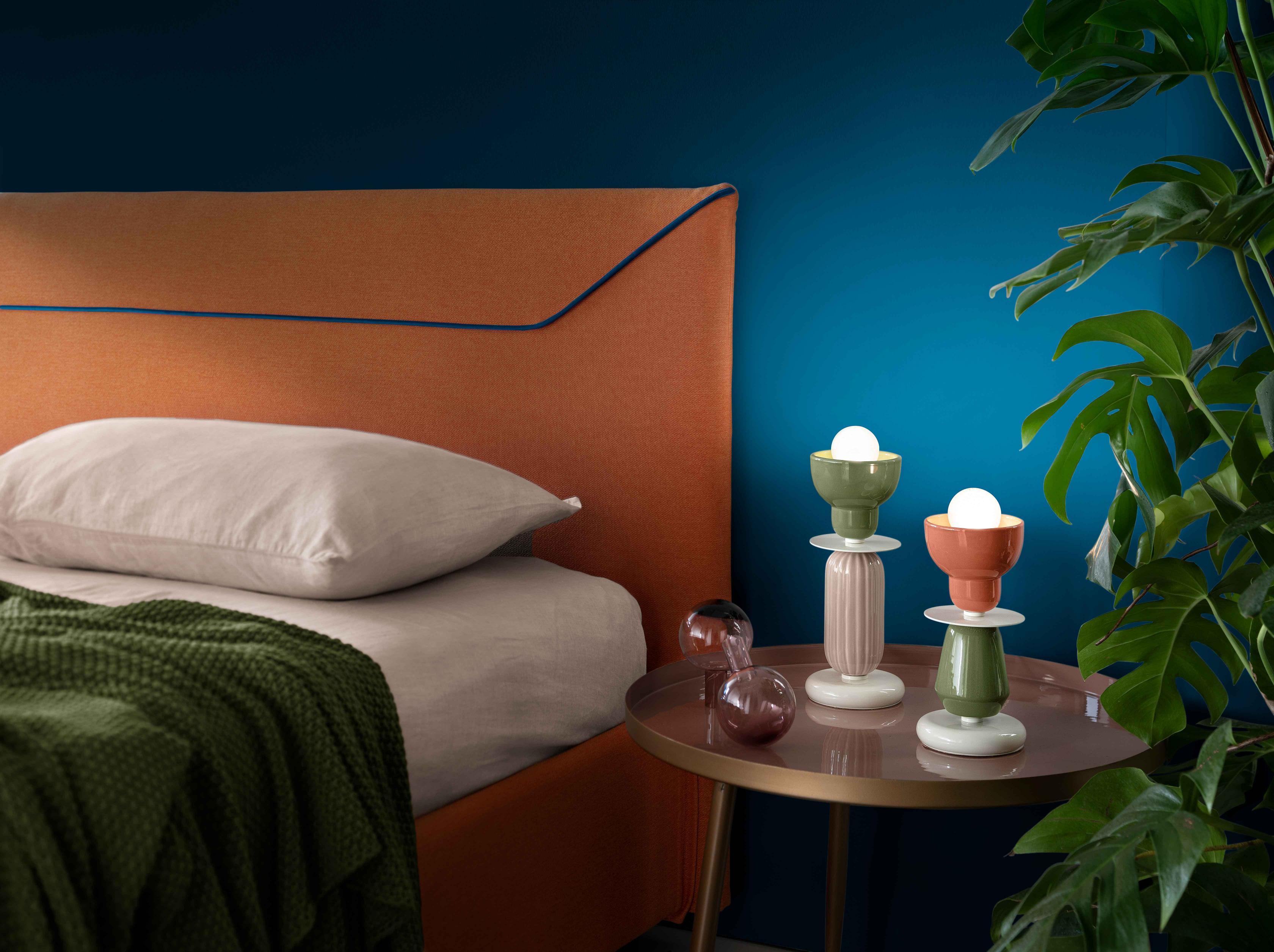 BERIMBAU beige ceramic table lamp with sage