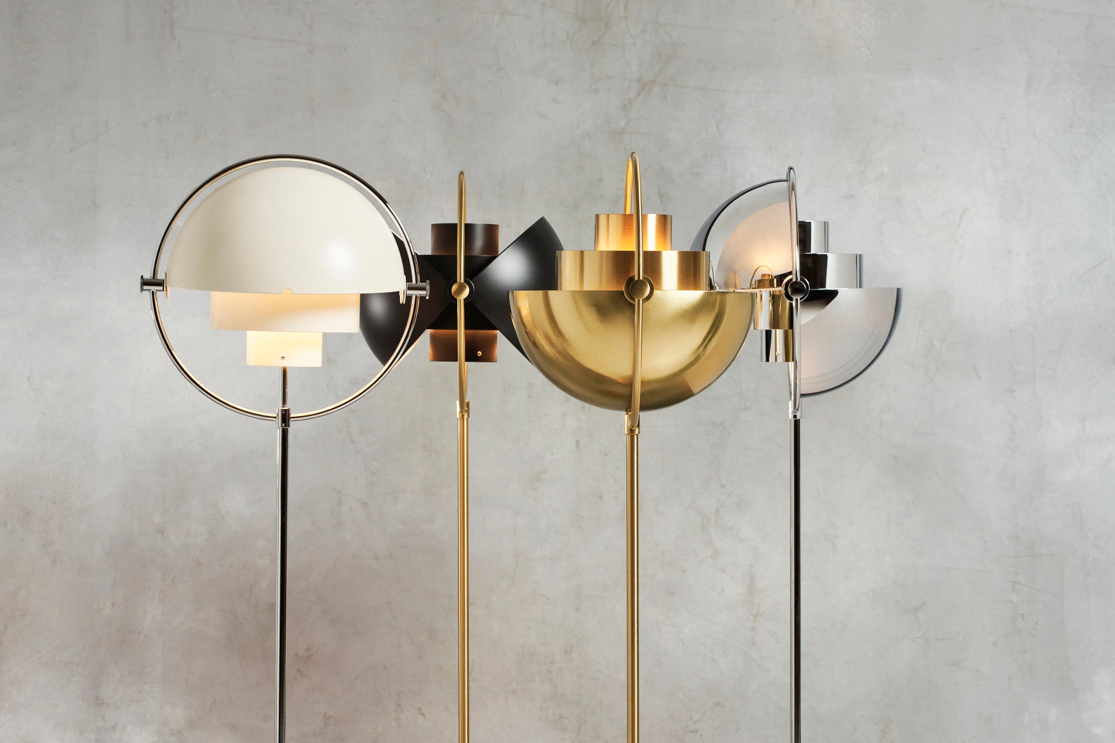 MULTI-LITE Stehleuchte aus Messing