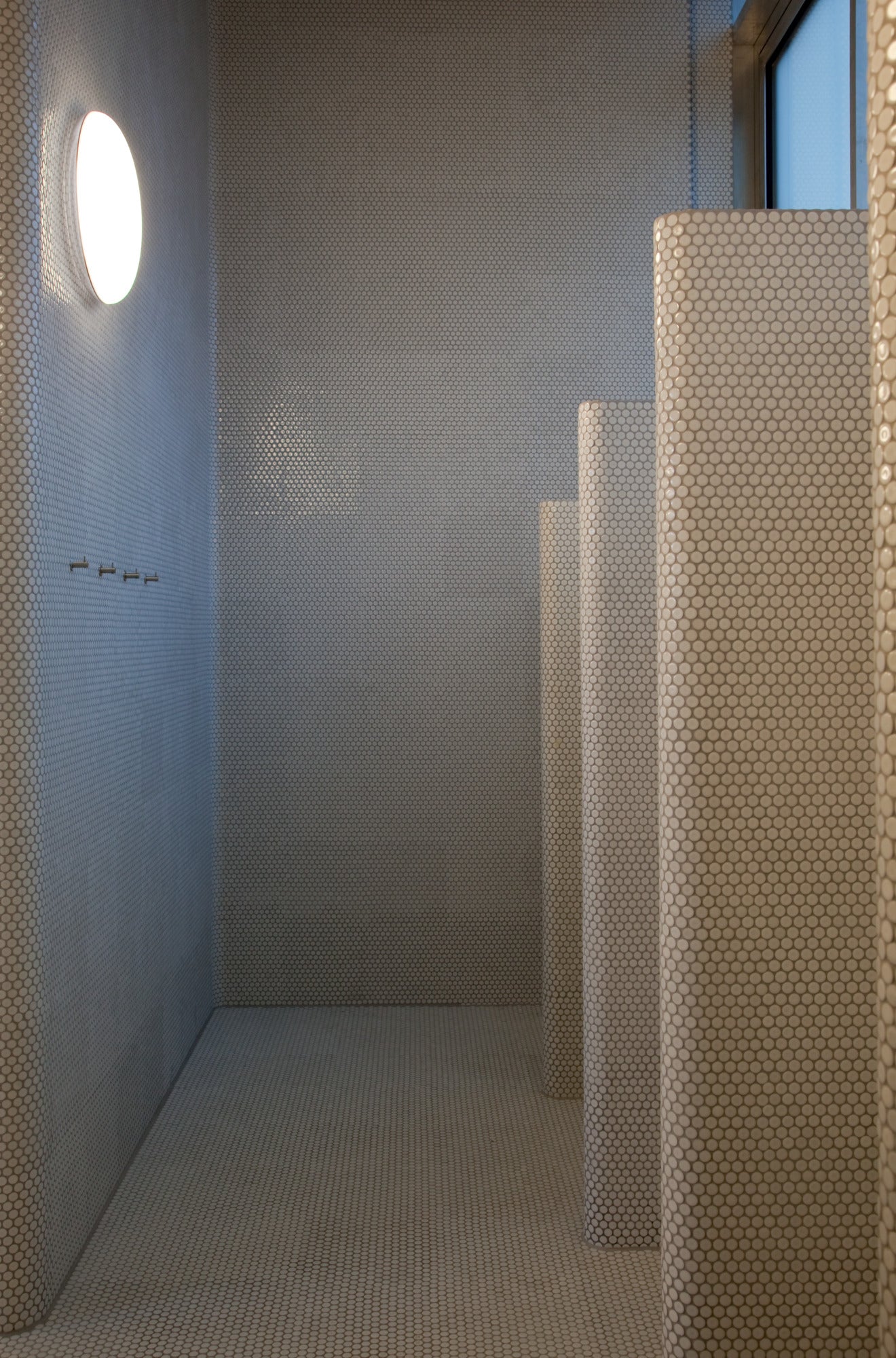 SILVERBACK opal ceiling light