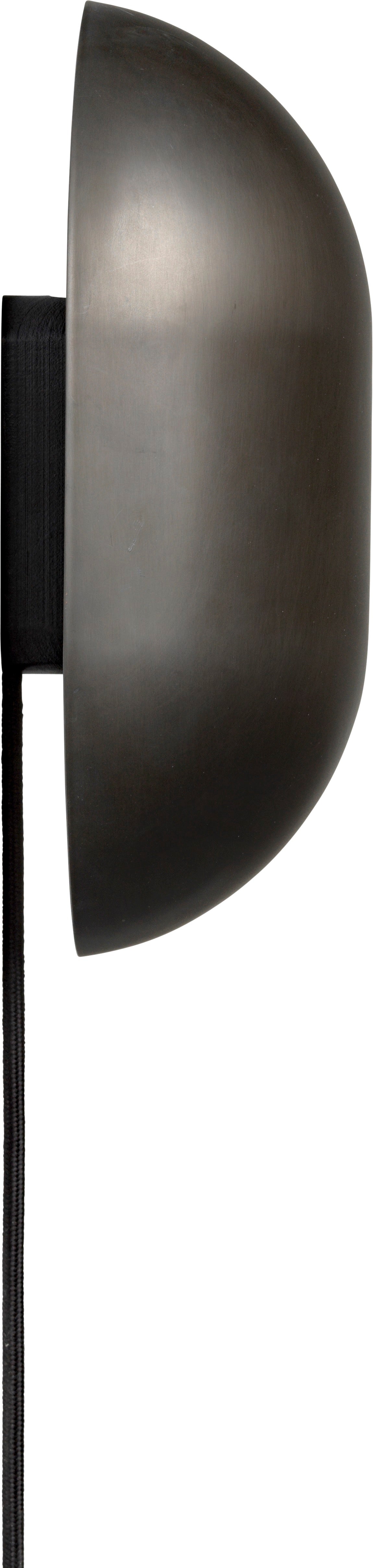 HOWARD black wall lamp
