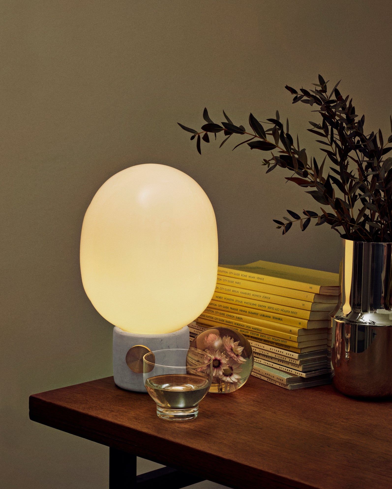 JWDA Table Lamp Blown Glass with Cream Base