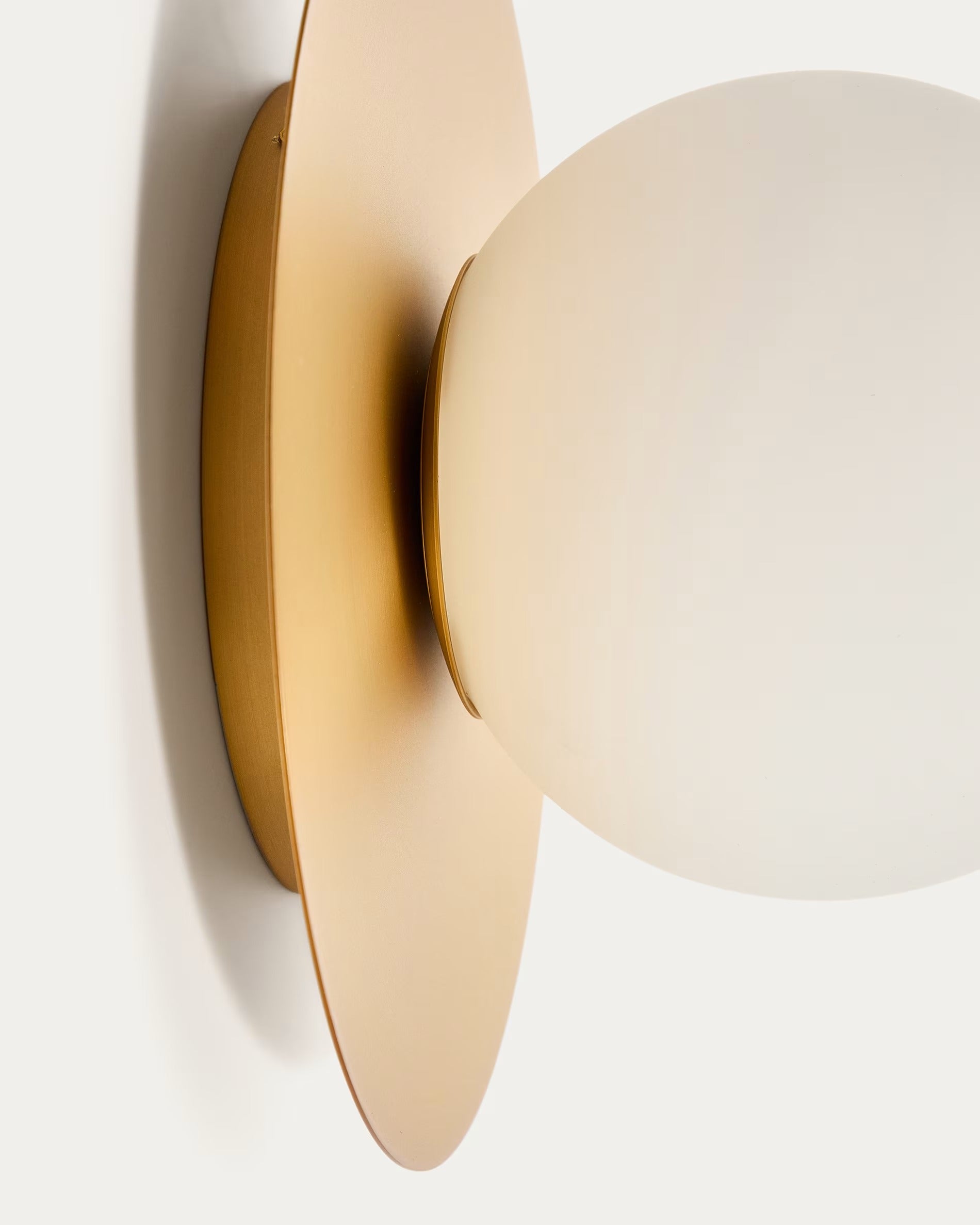 BRISIA wall lamp brushed brass