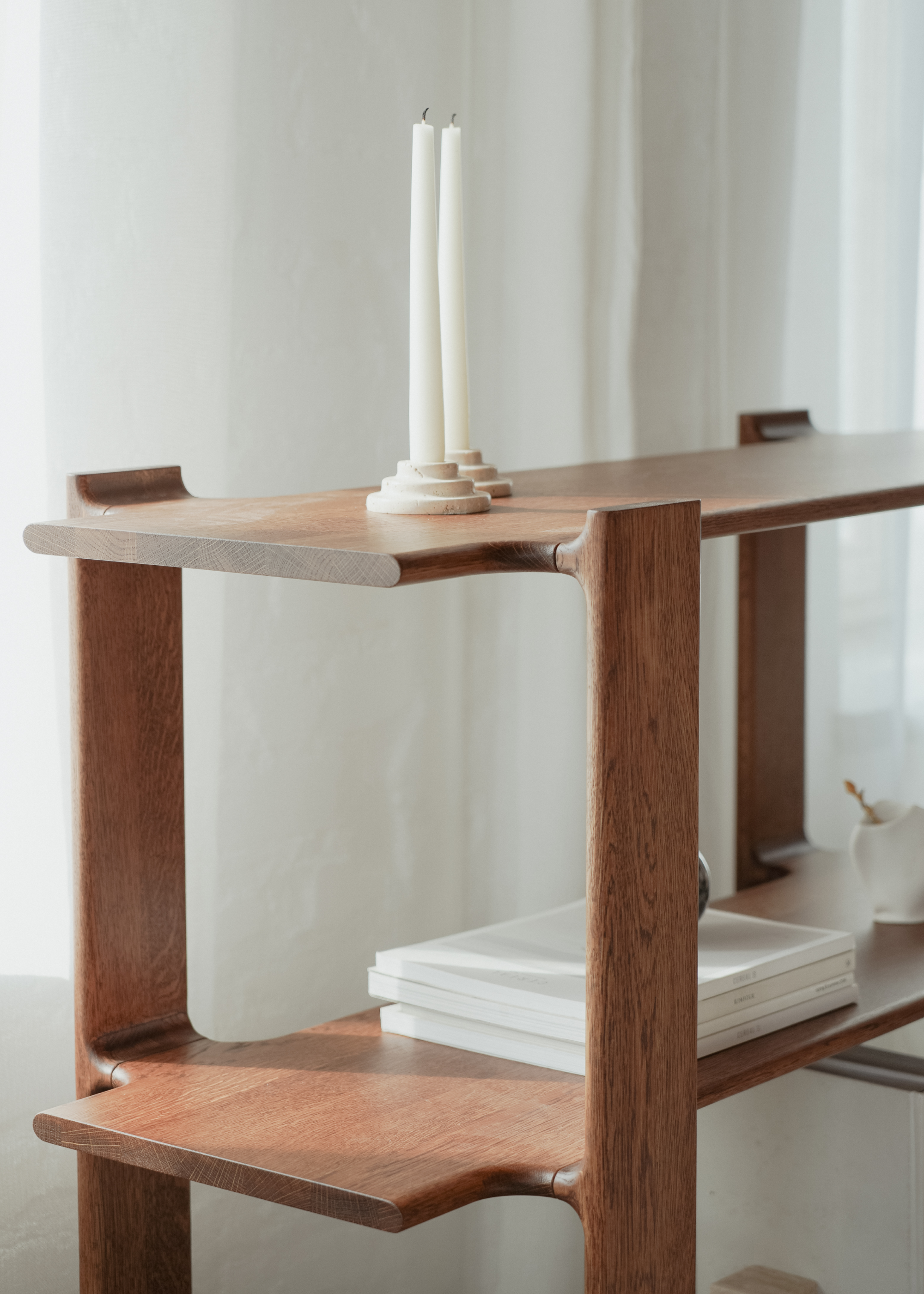 LIGO Shelf Burgundy Oak Wood