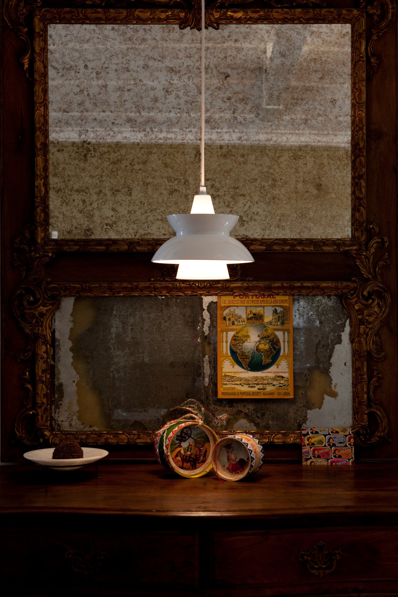 DOO-WOP white pendant lamp