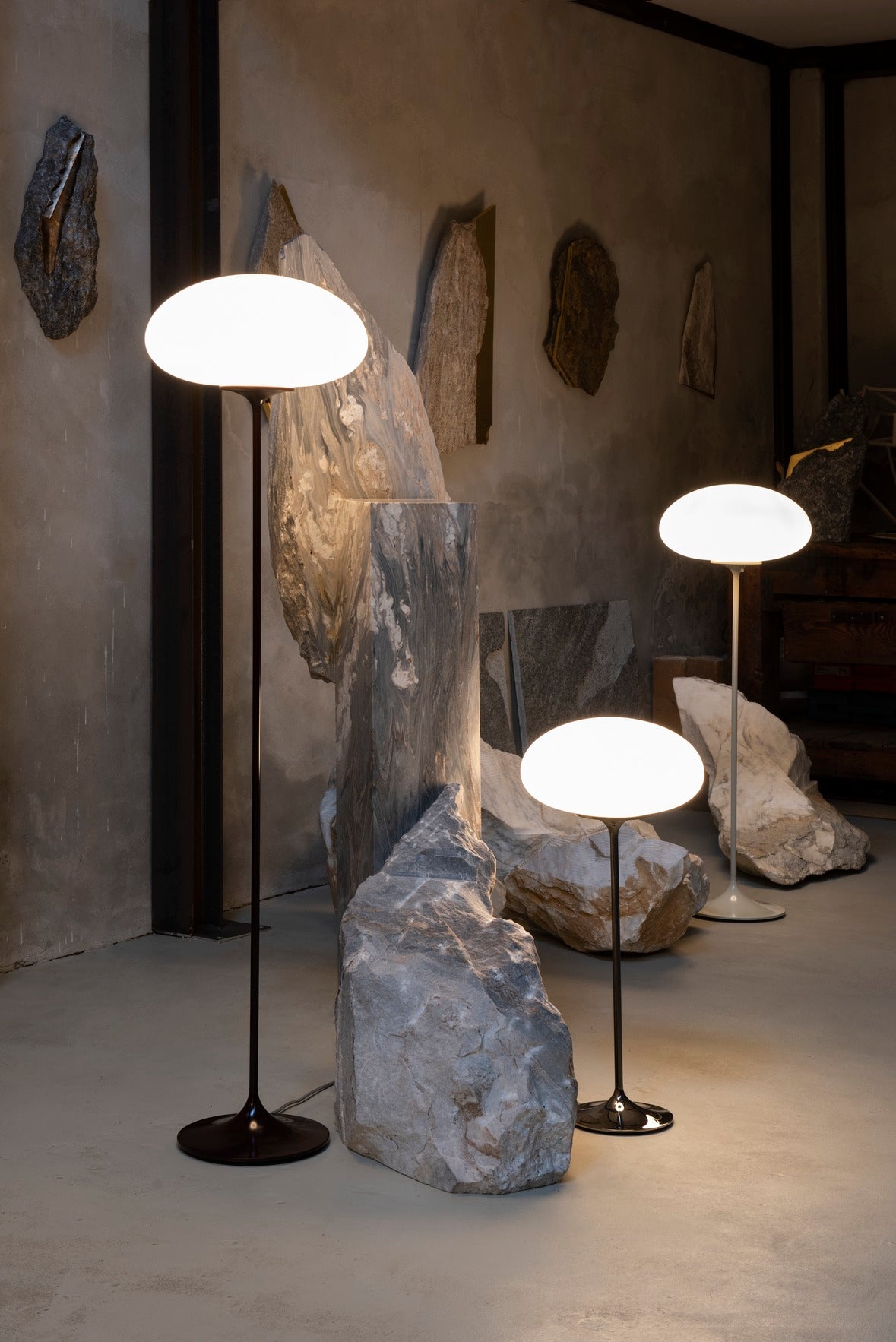 STEMLITE floor lamp black chrome
