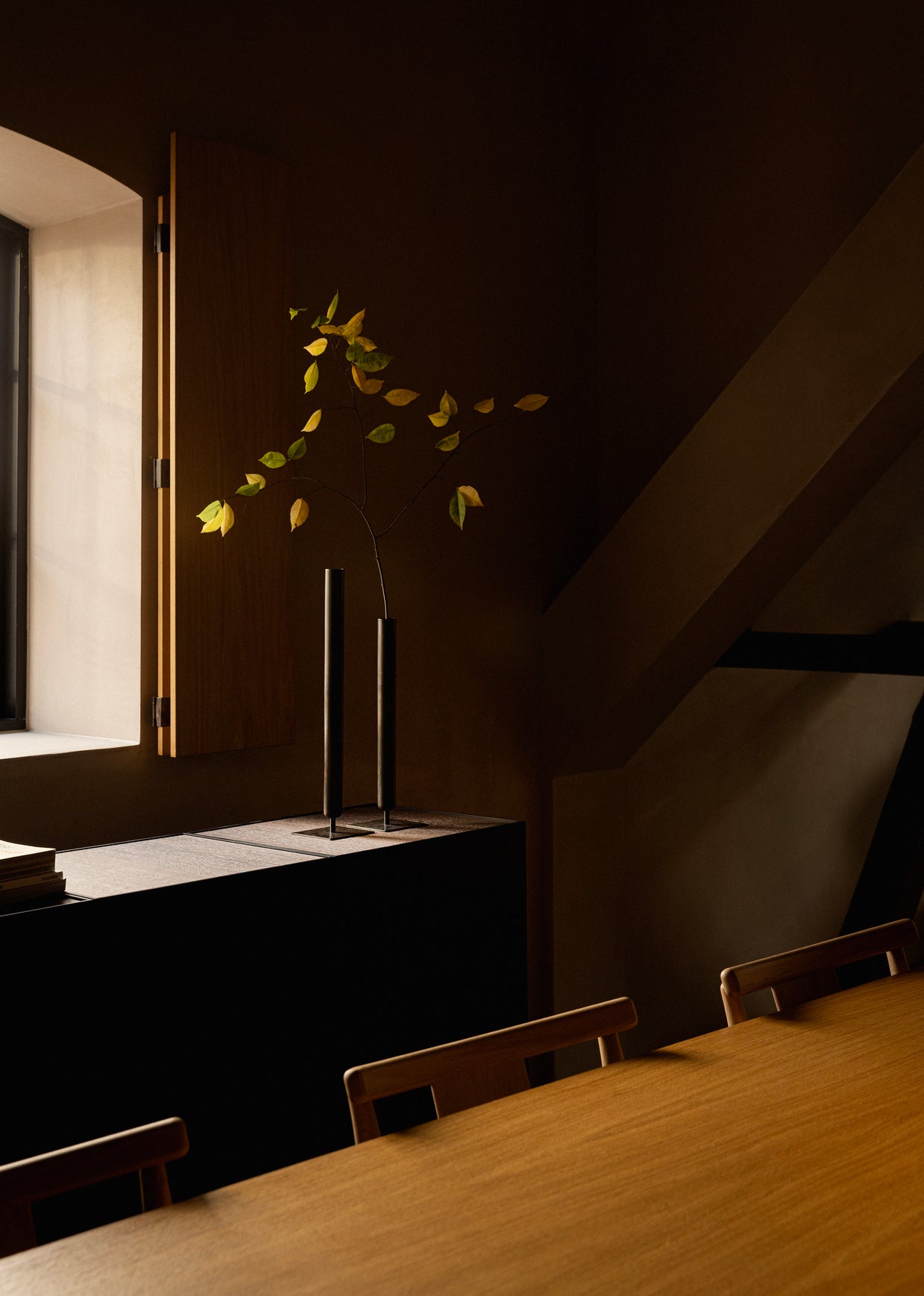 STANCE vase in bronzed brass