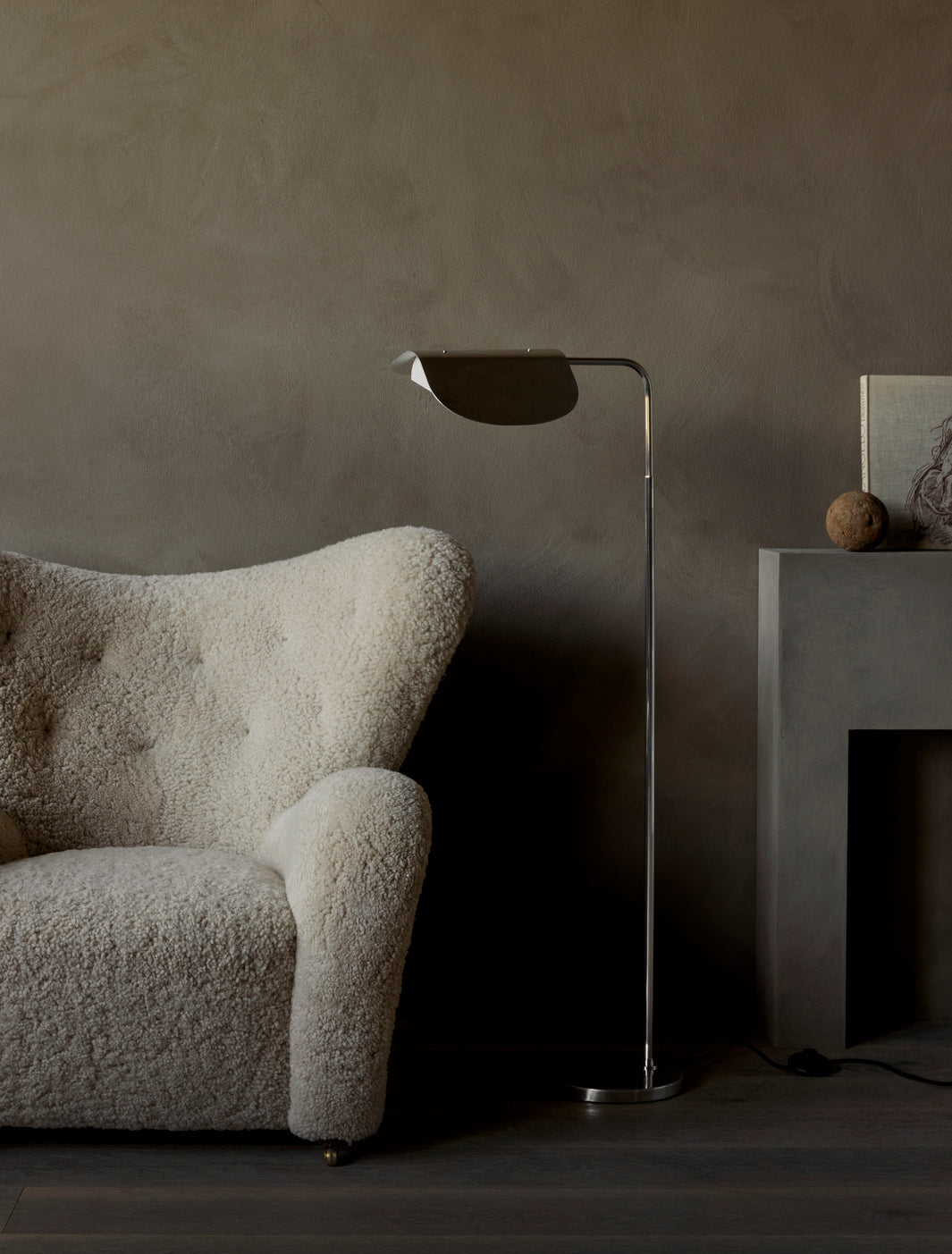 THE TIRED MAN Armchair sheepskin