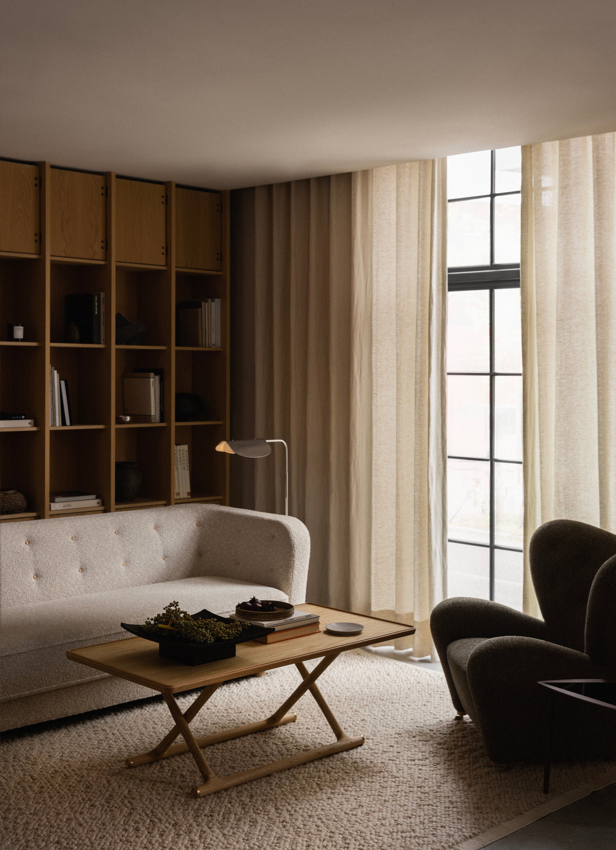 THE TIRED MAN Armchair sheepskin