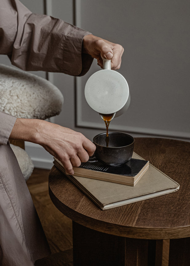 ANDROGYNE side table dark oak wood