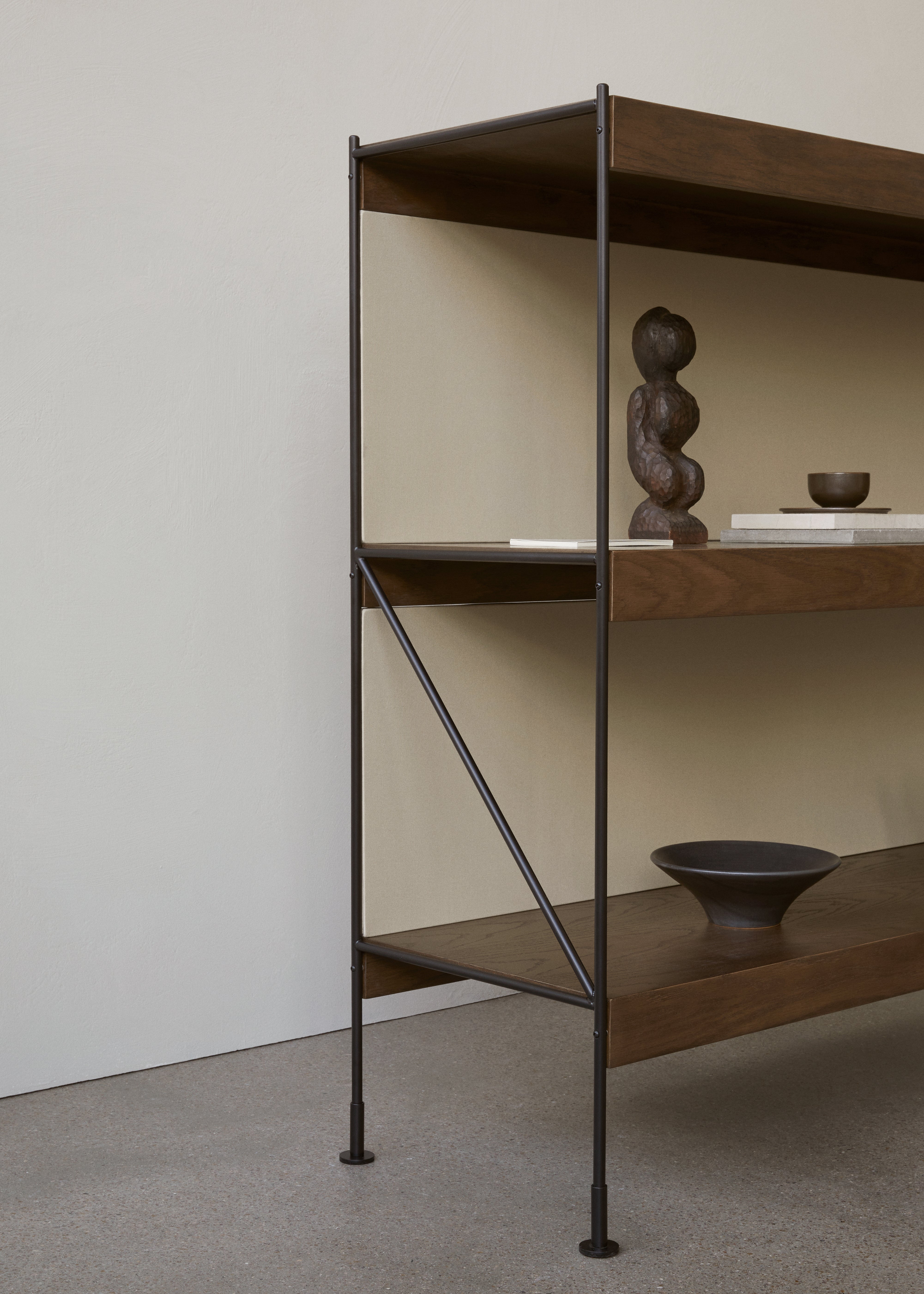 ZET shelf in dark oak wood with a black frame