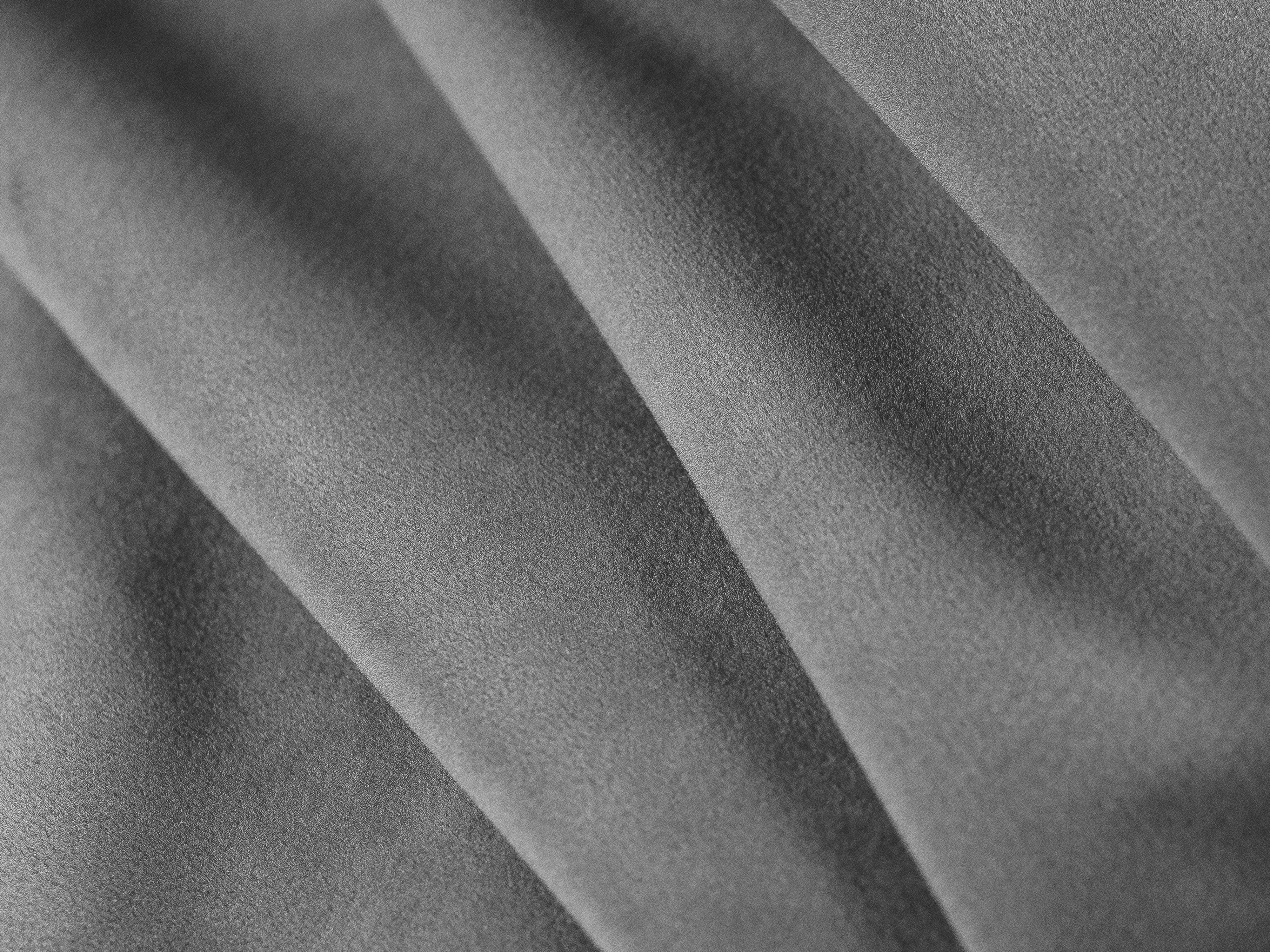 Gray velvet pouf BEMY