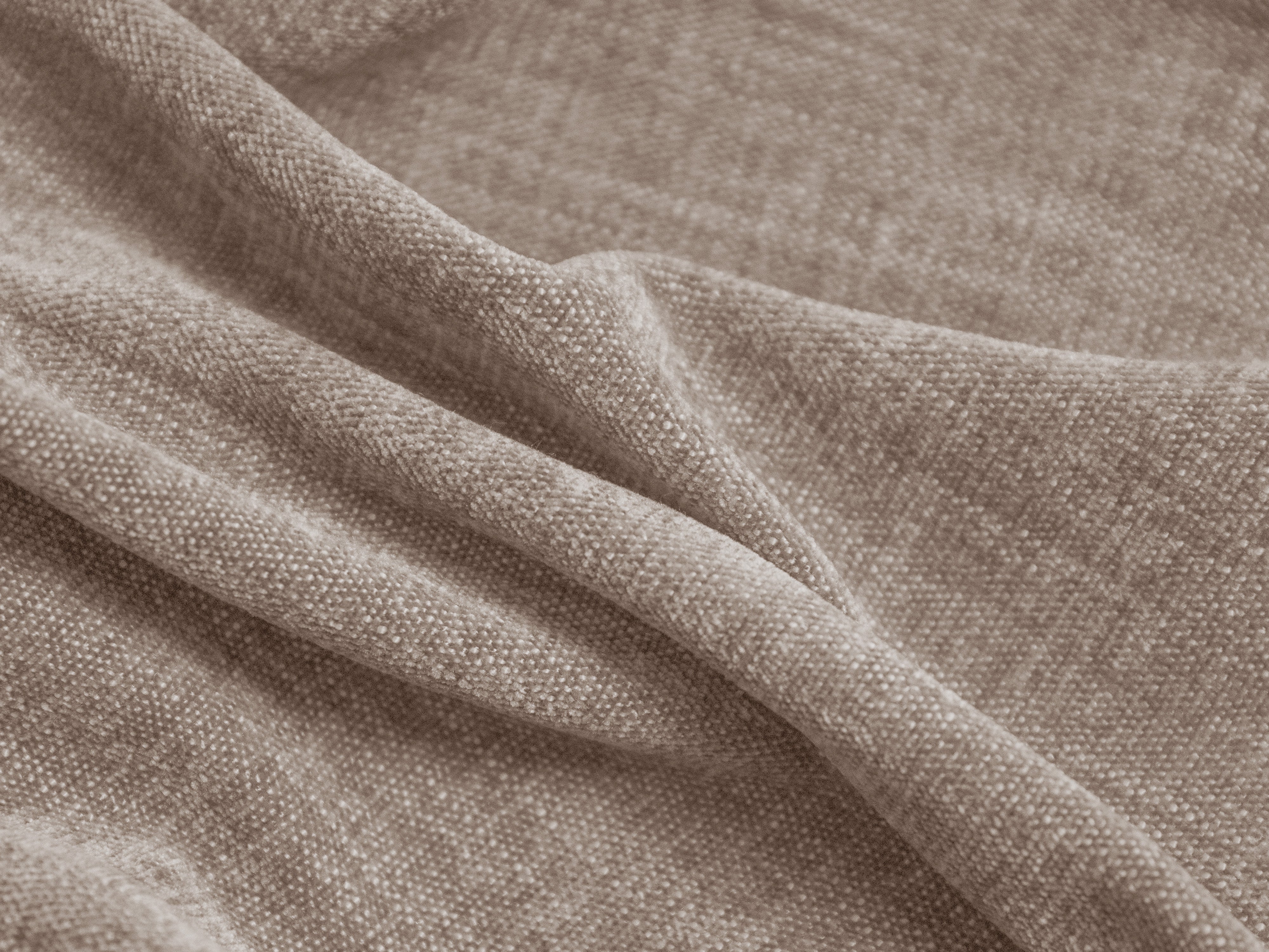 Rechts -Ecke mit einem dunklen beige Martin -Tisch
