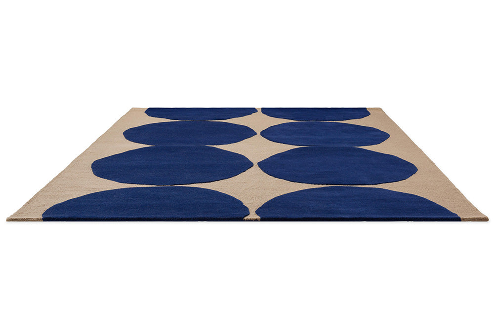Isotblauer Kivet Teppich mit Beige
