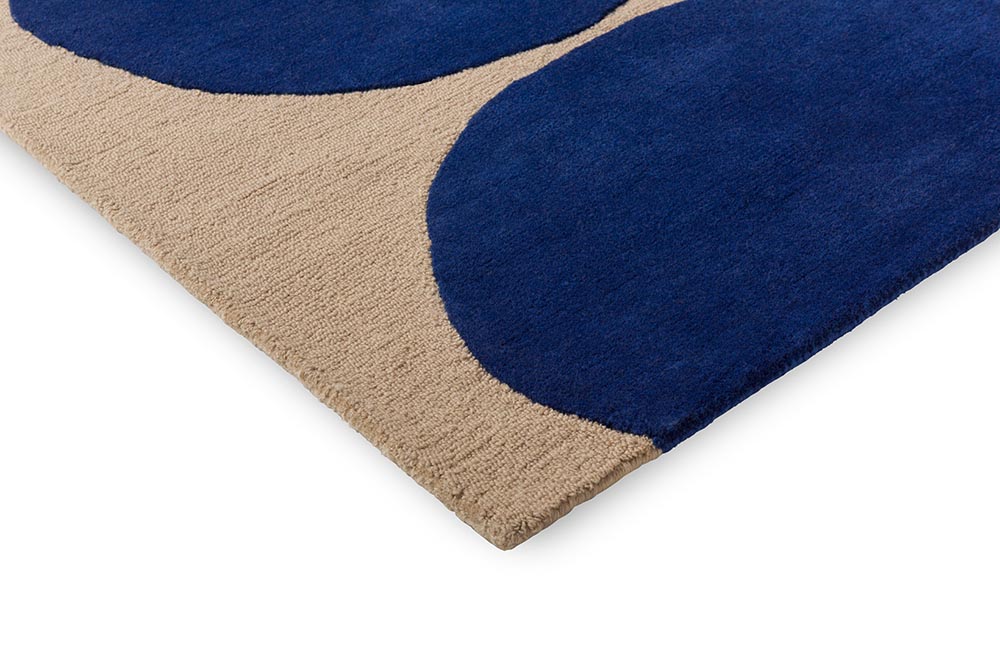 Isotblauer Kivet Teppich mit Beige