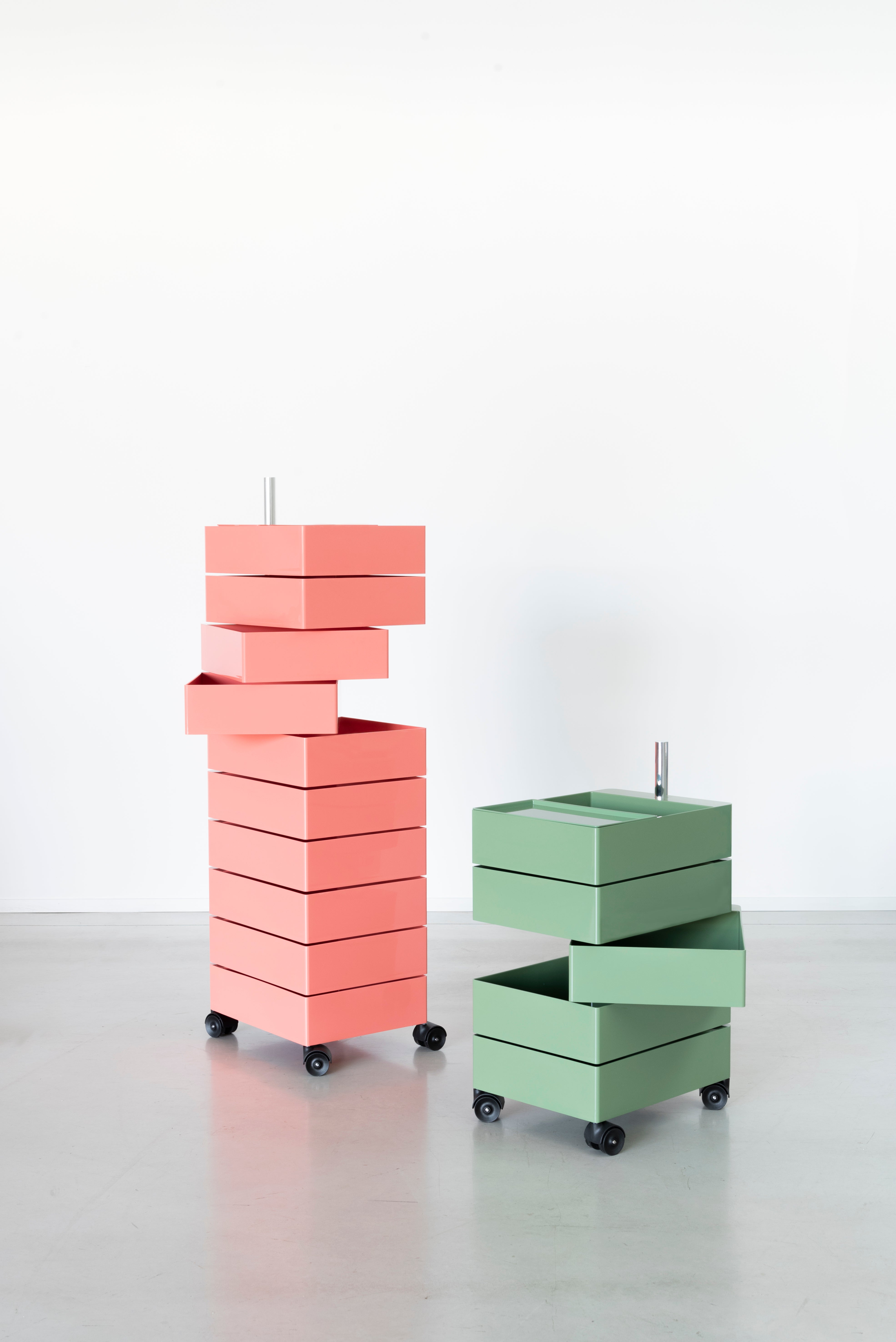 Cabinet with wheels 360˚ Various colors