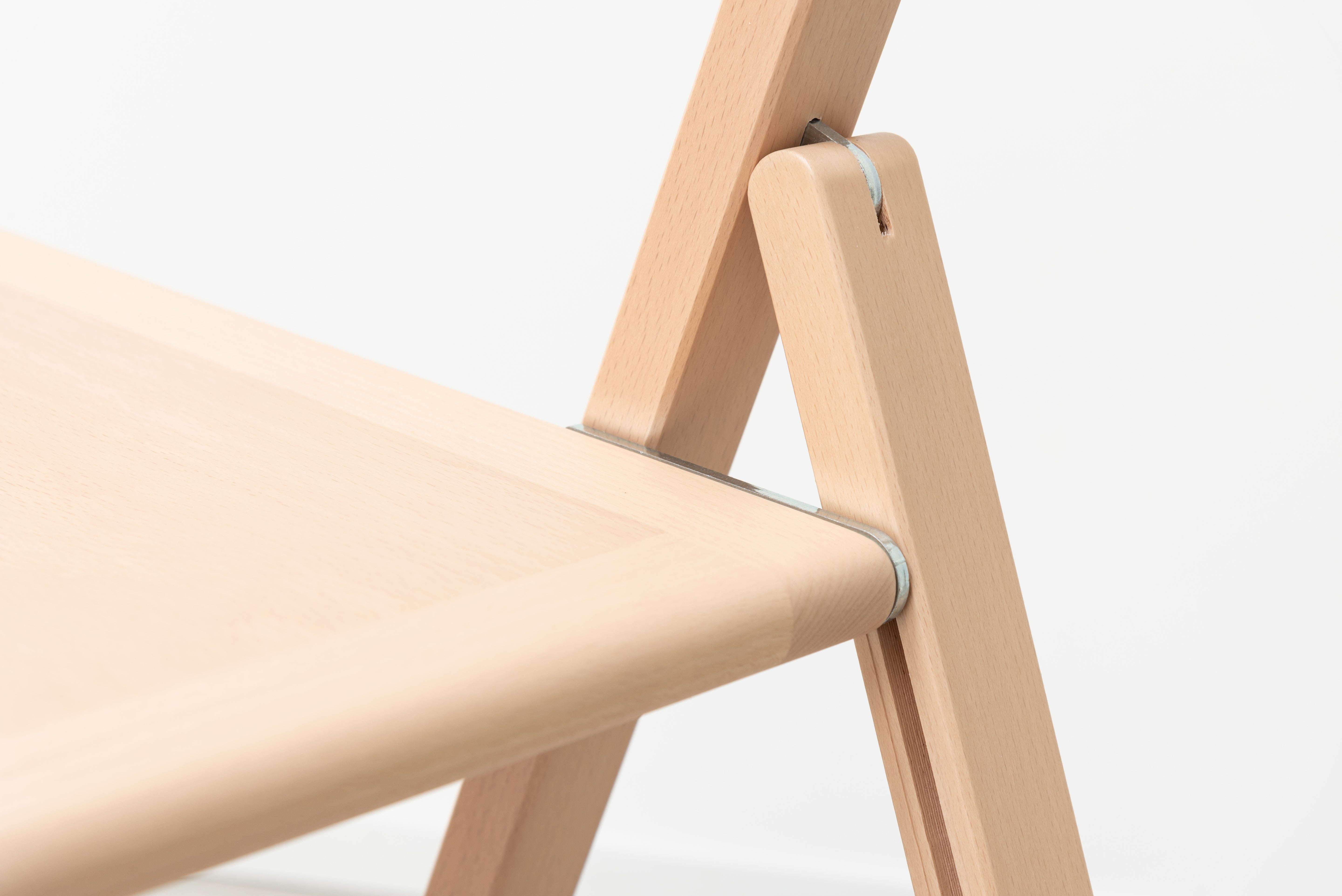 AVIVA folding chair black beech wood