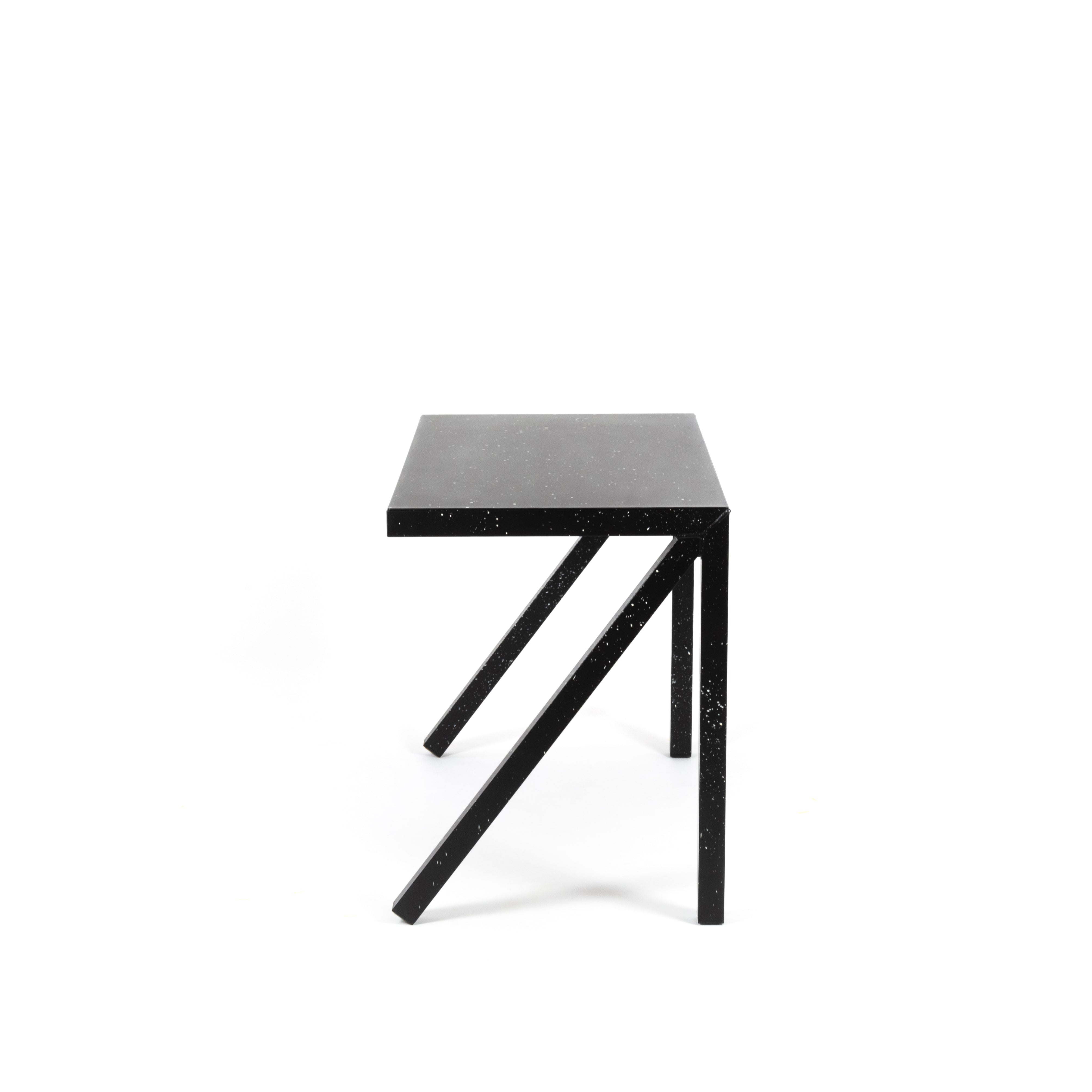 BUREAURAMA black desk with white