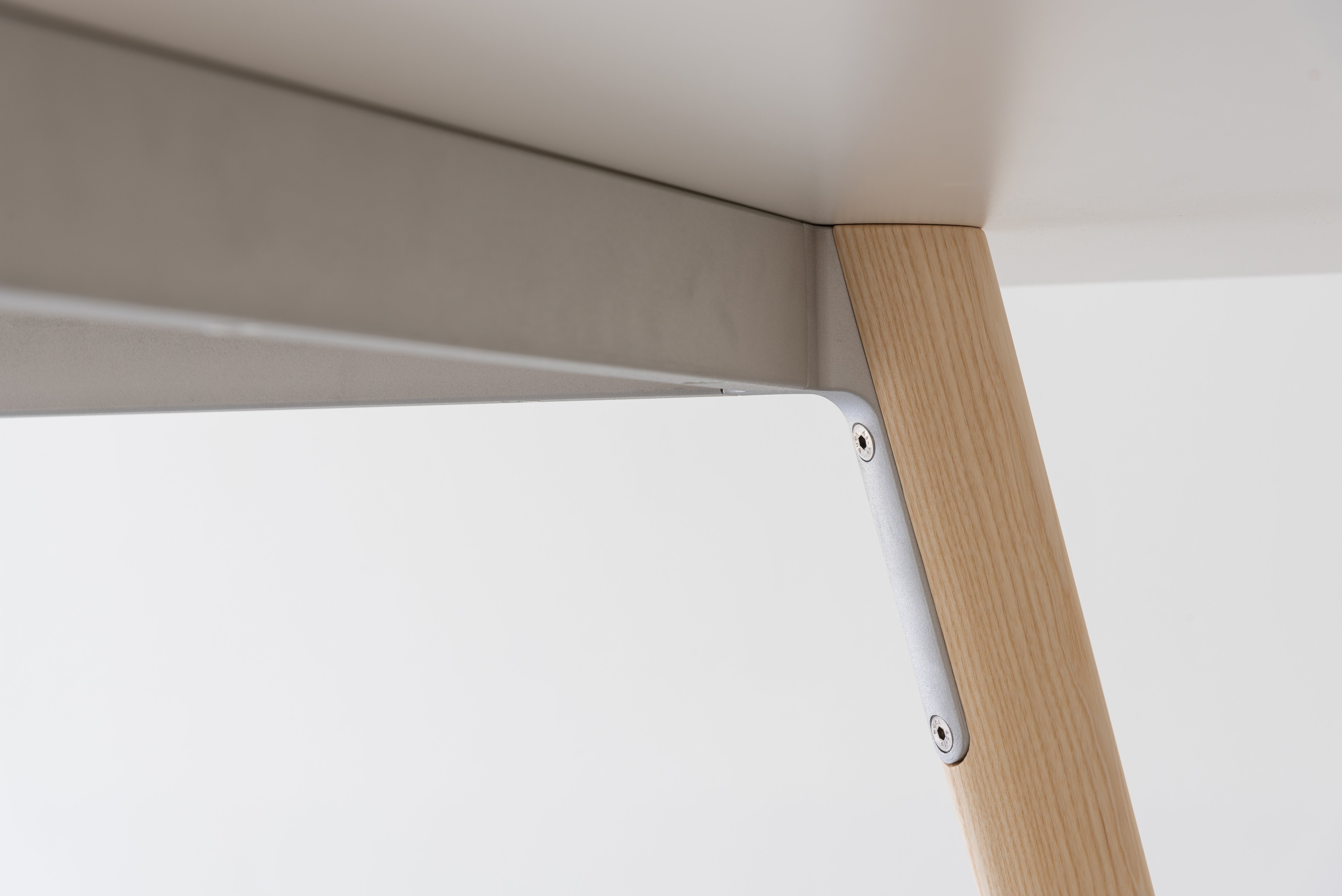 PILO table with a white top and ash base