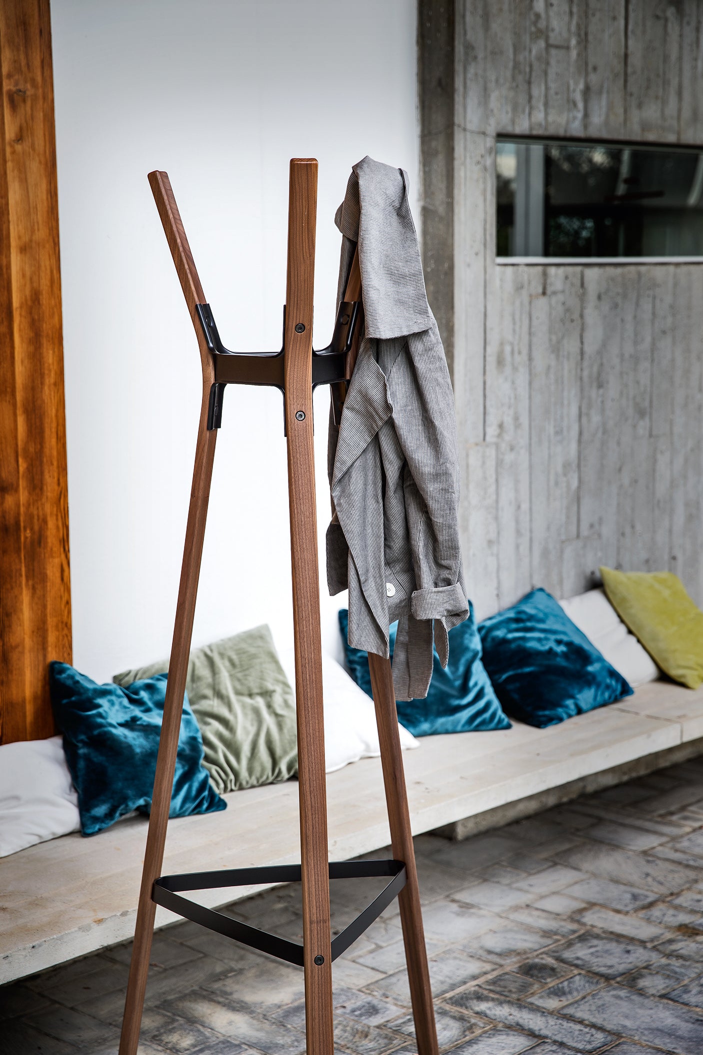 STEELWOOD standing coat rack dark brown walnut wood