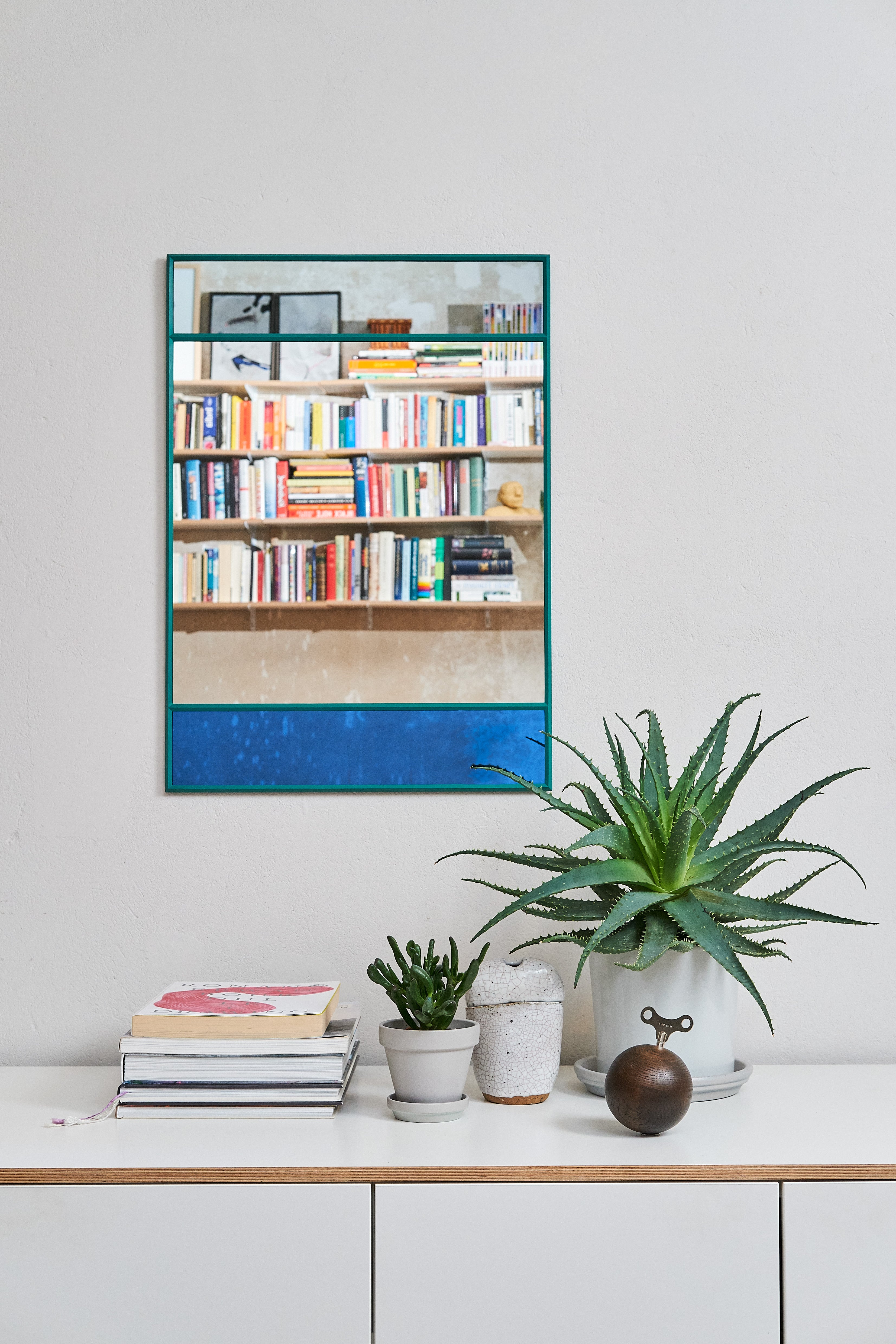 Rectangular mirror VITRAIL light gray frame